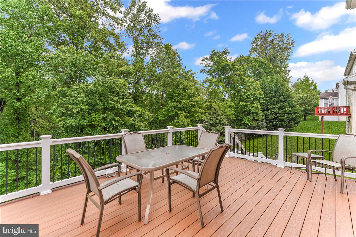 733 MEADOWBROOK DRIVE