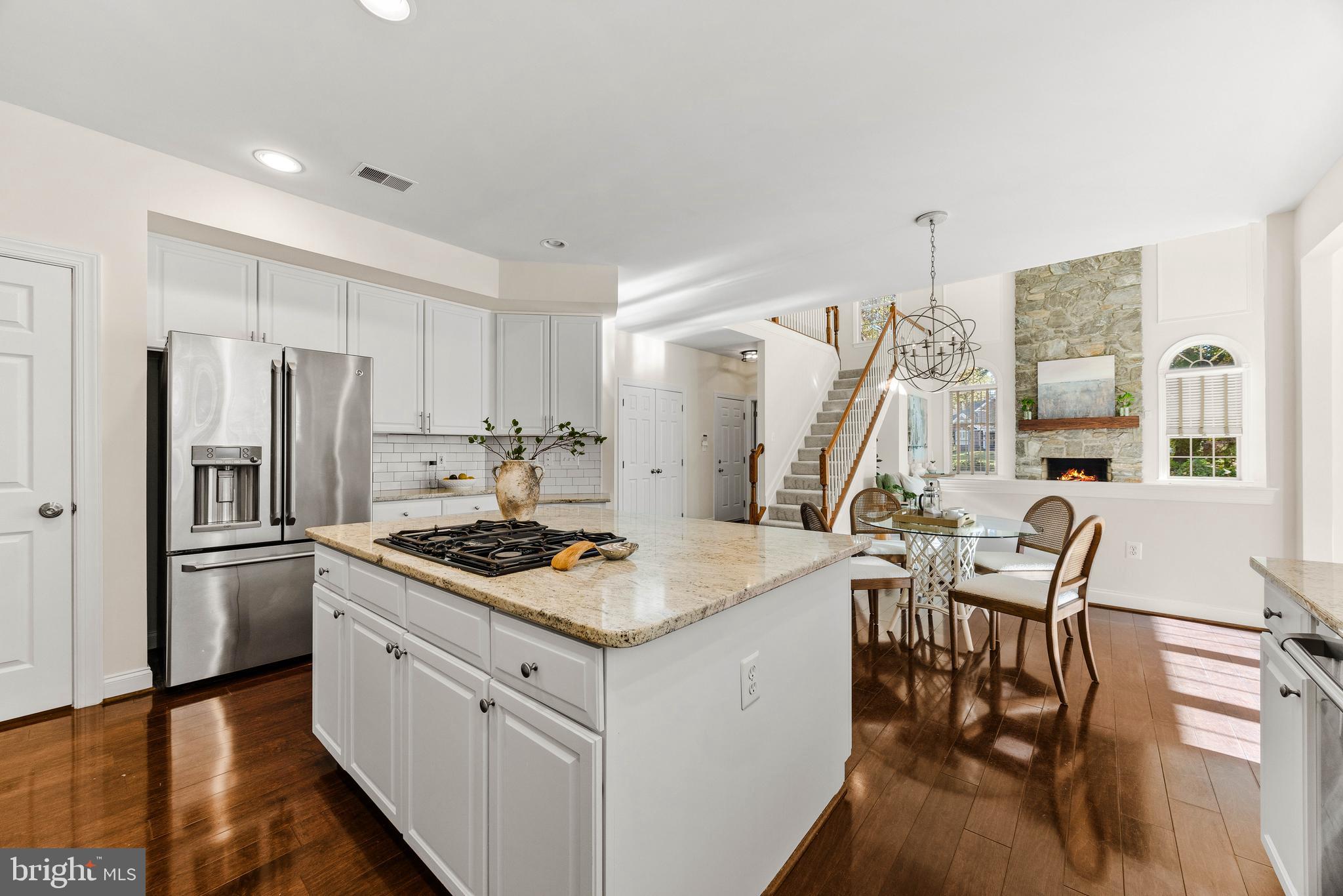 SOUTH RIVER COLONY - Residential