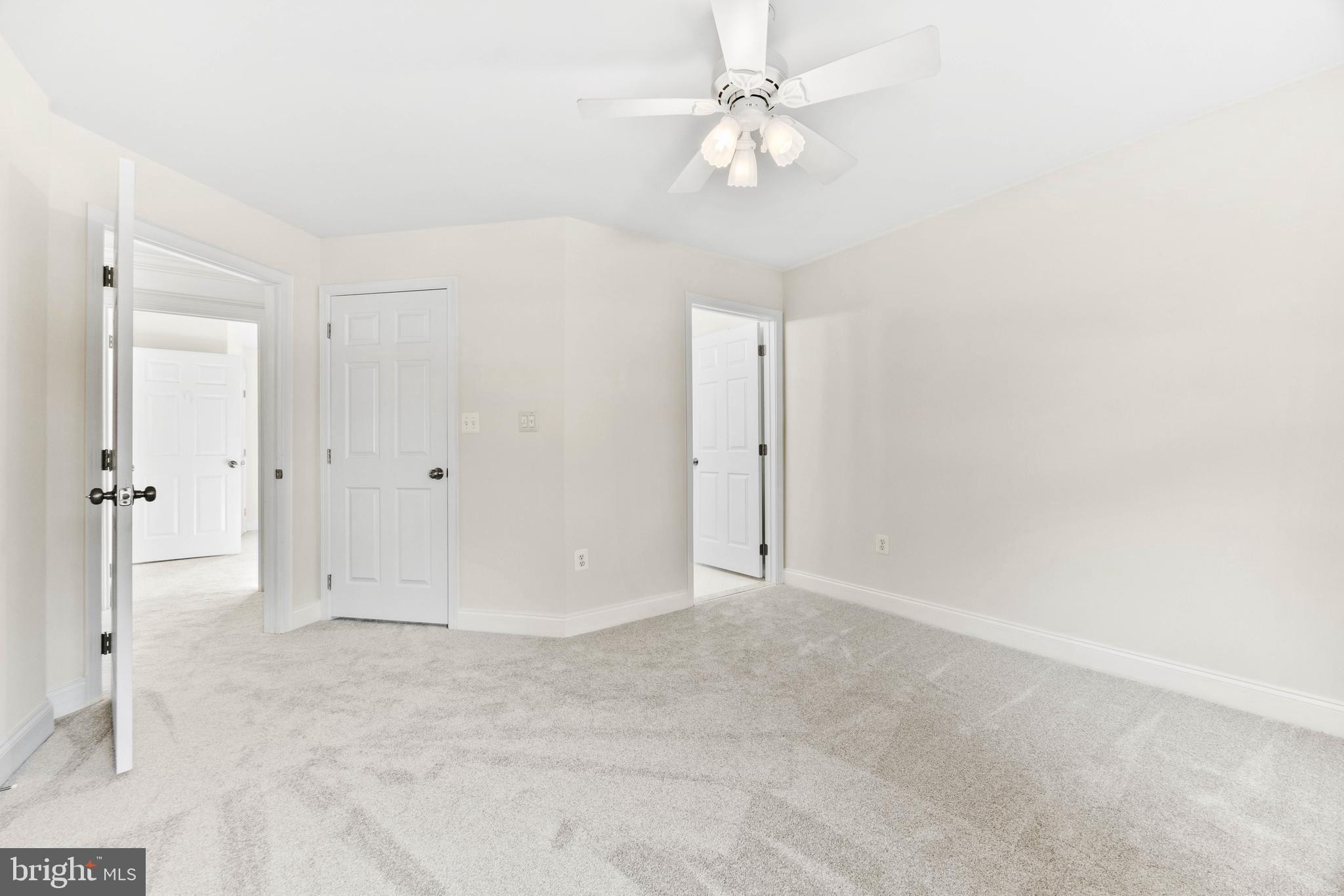 SOUTH RIVER COLONY - Residential