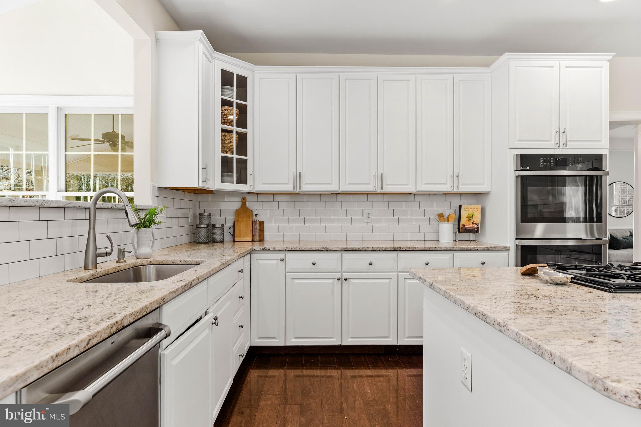 SOUTH RIVER COLONY - Residential