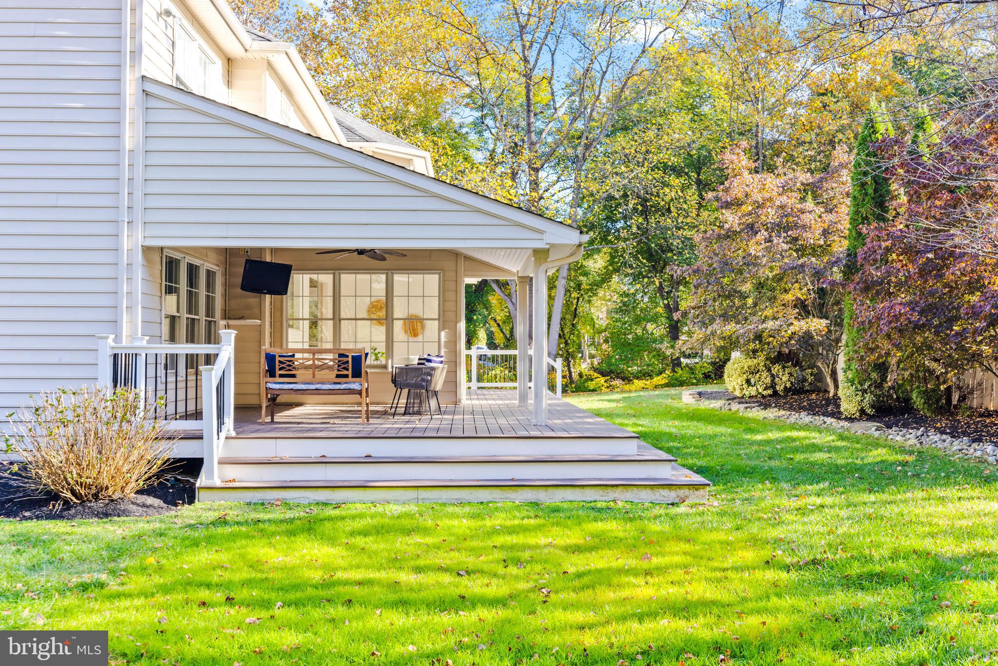 SOUTH RIVER COLONY - Residential