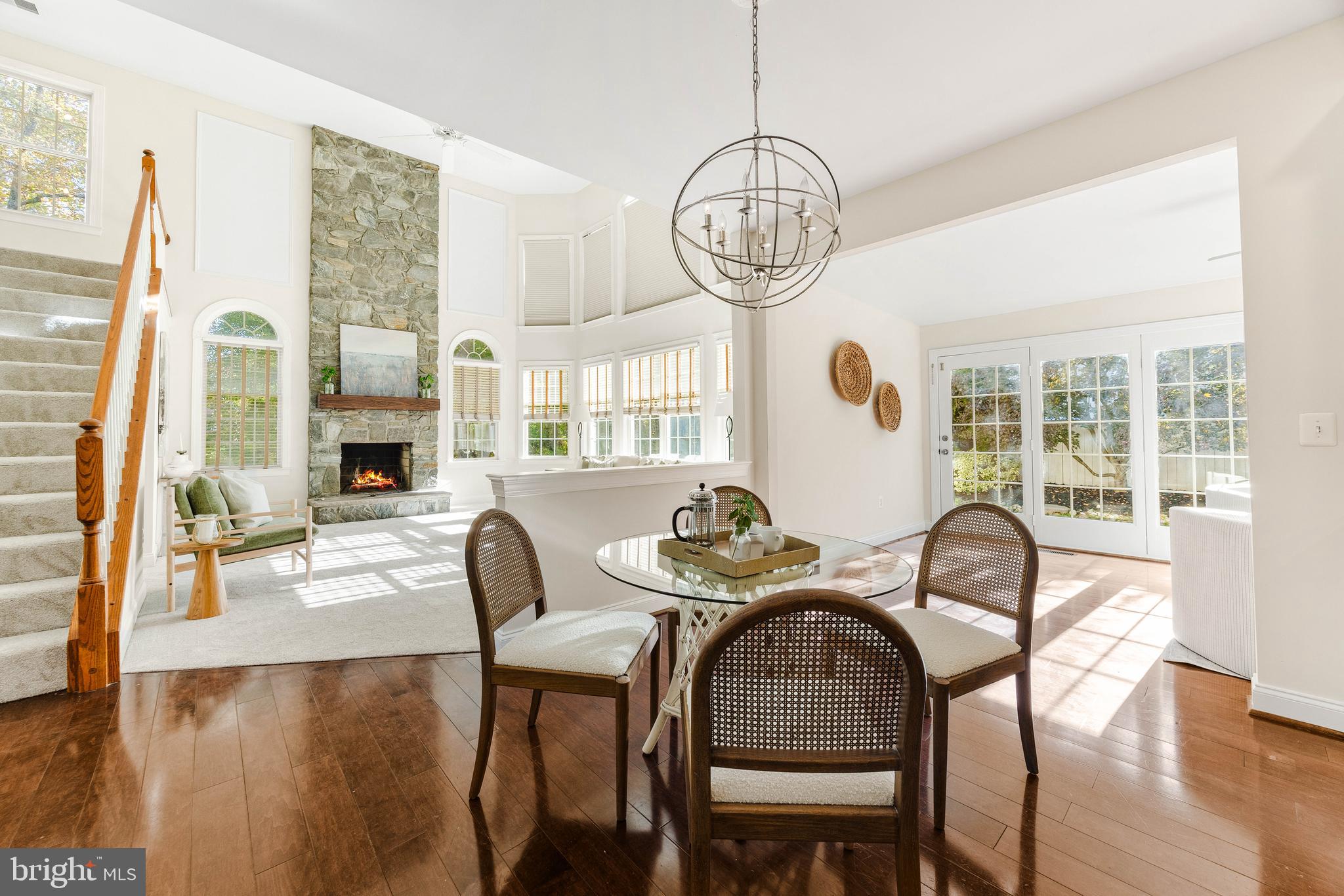 SOUTH RIVER COLONY - Residential