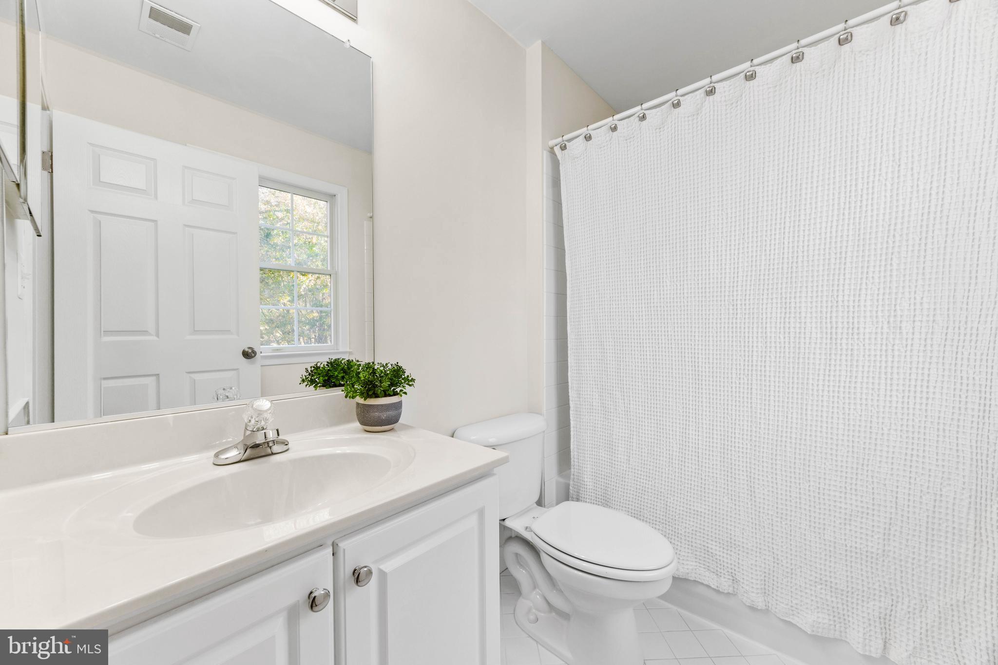 SOUTH RIVER COLONY - Residential