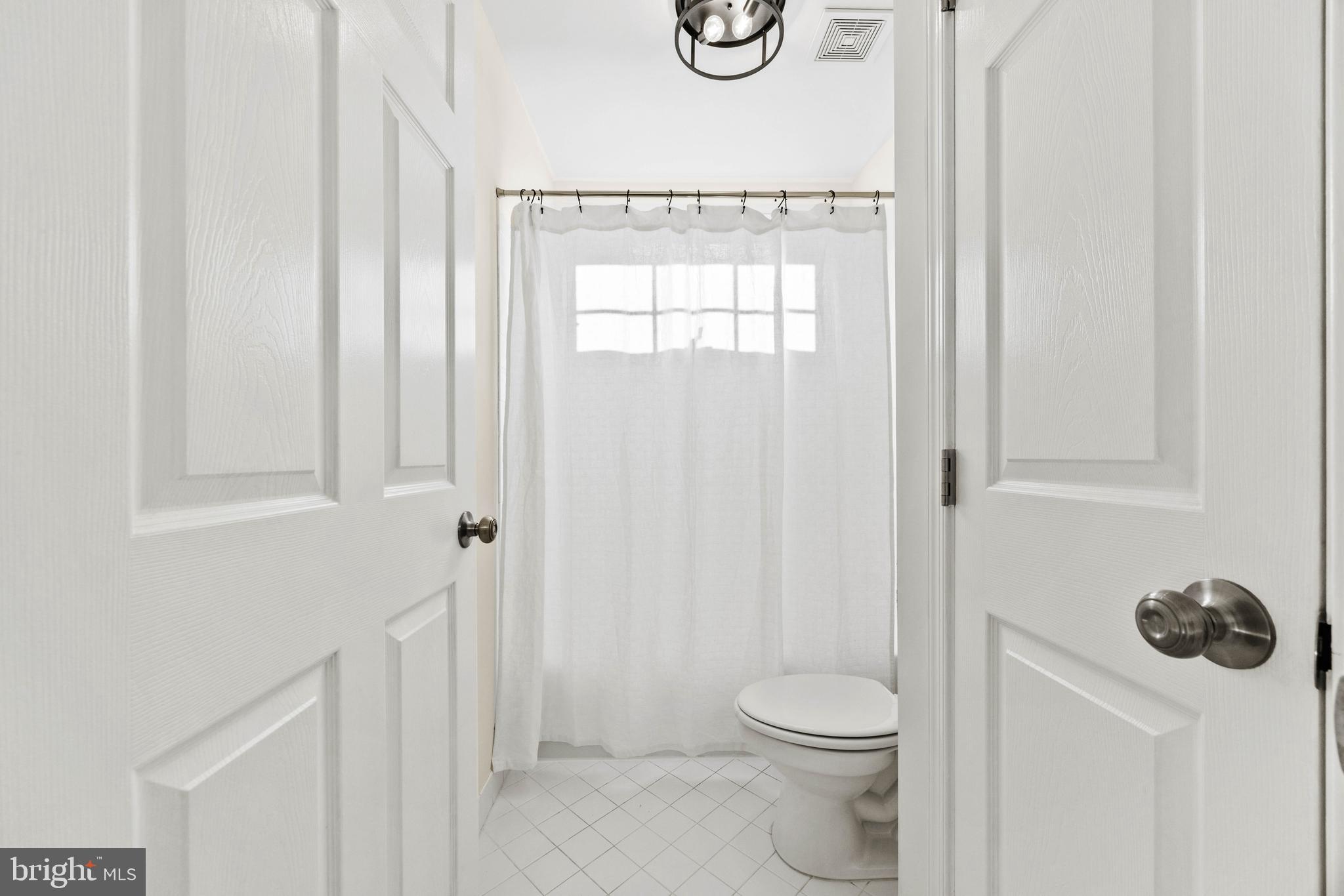 SOUTH RIVER COLONY - Residential