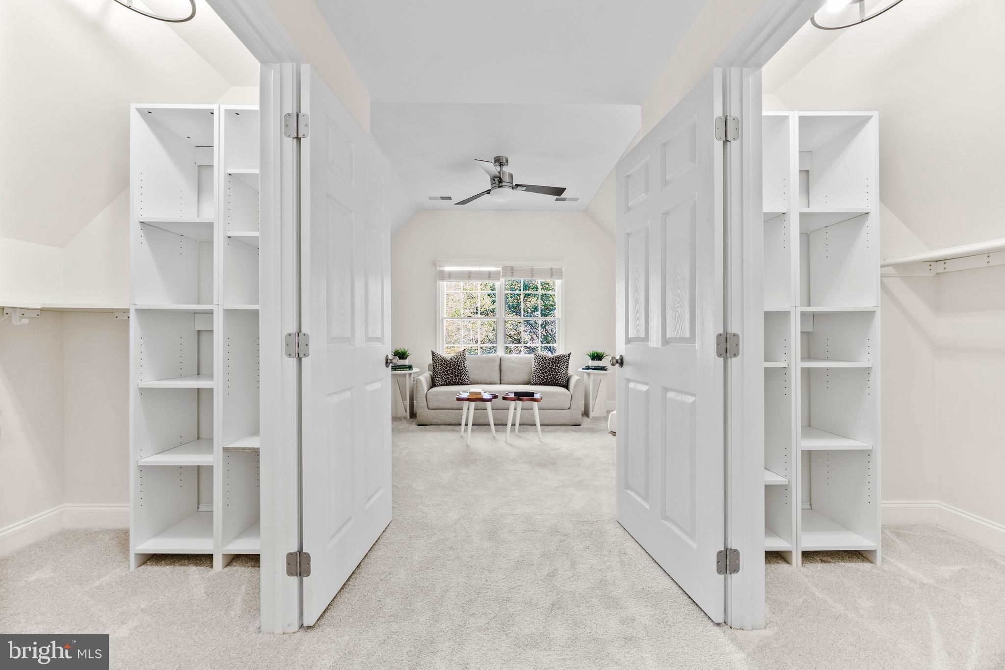 SOUTH RIVER COLONY - Residential