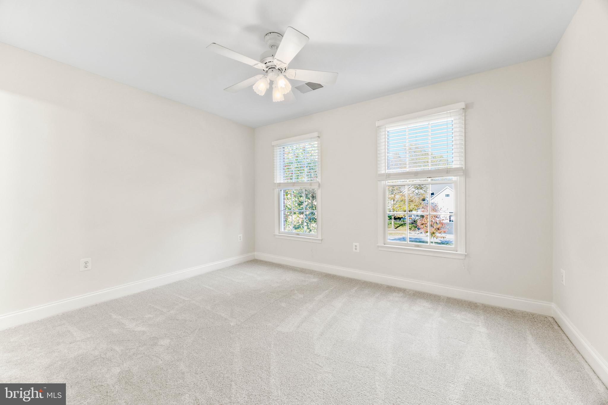 SOUTH RIVER COLONY - Residential