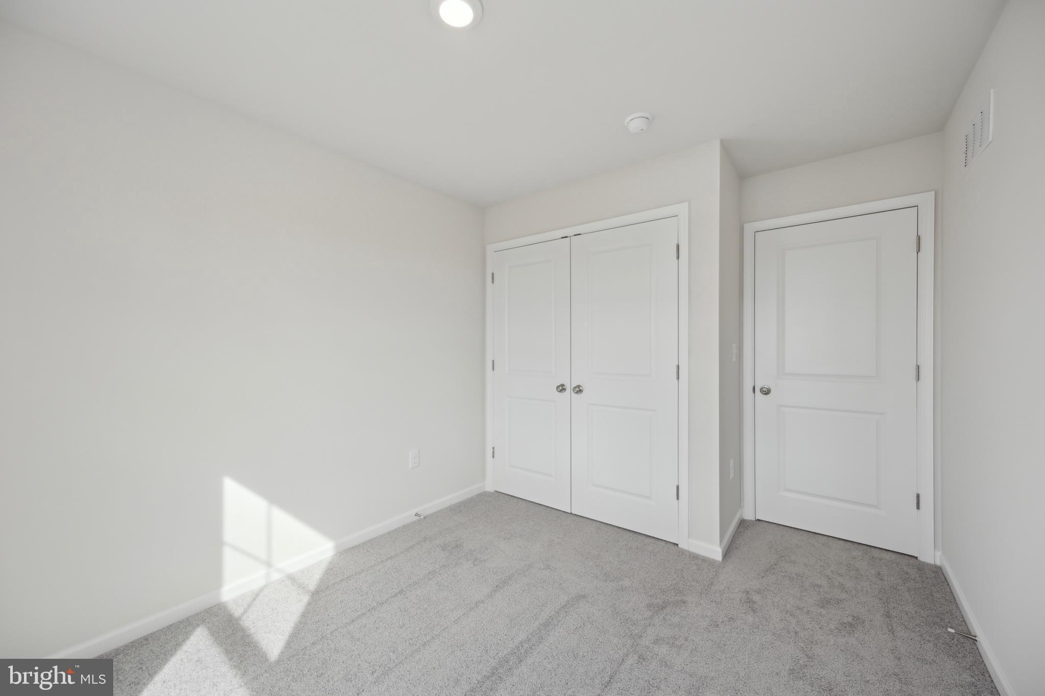 ISAAC COURT - Residential Lease