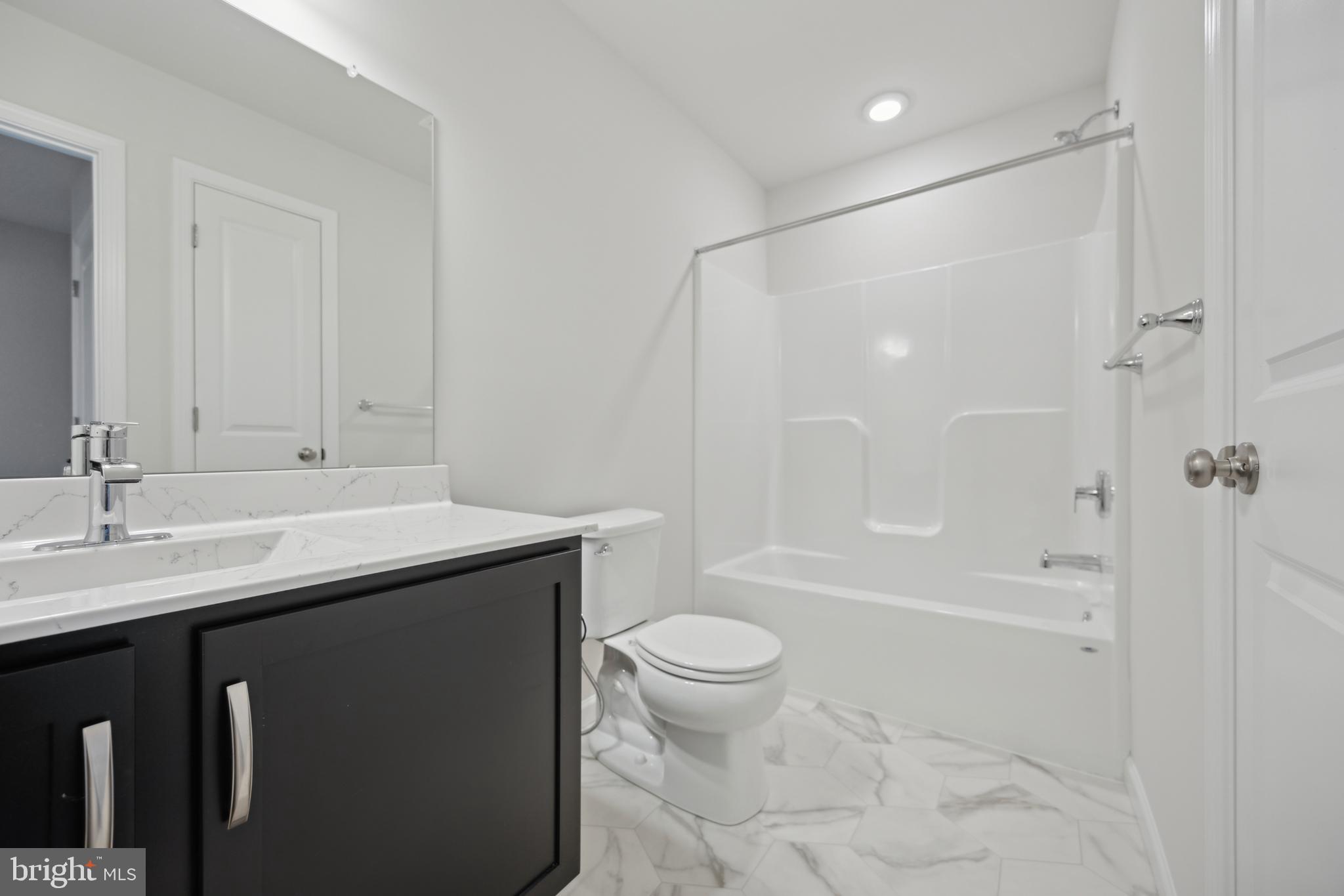 ISAAC COURT - Residential Lease