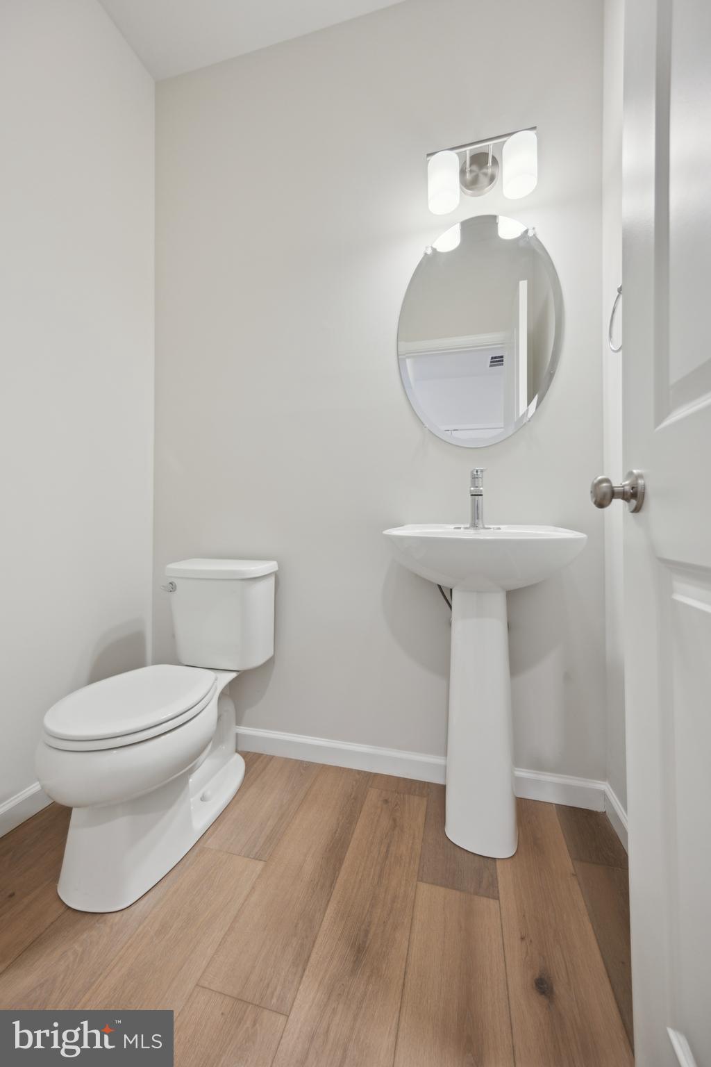 ISAAC COURT - Residential Lease