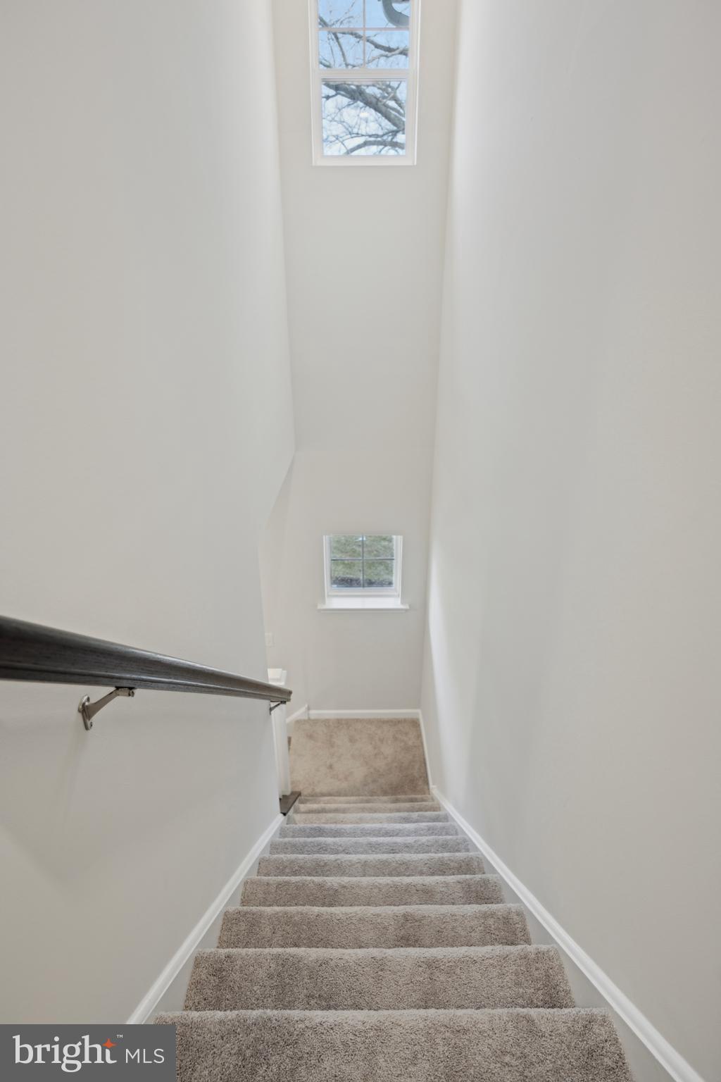 ISAAC COURT - Residential Lease