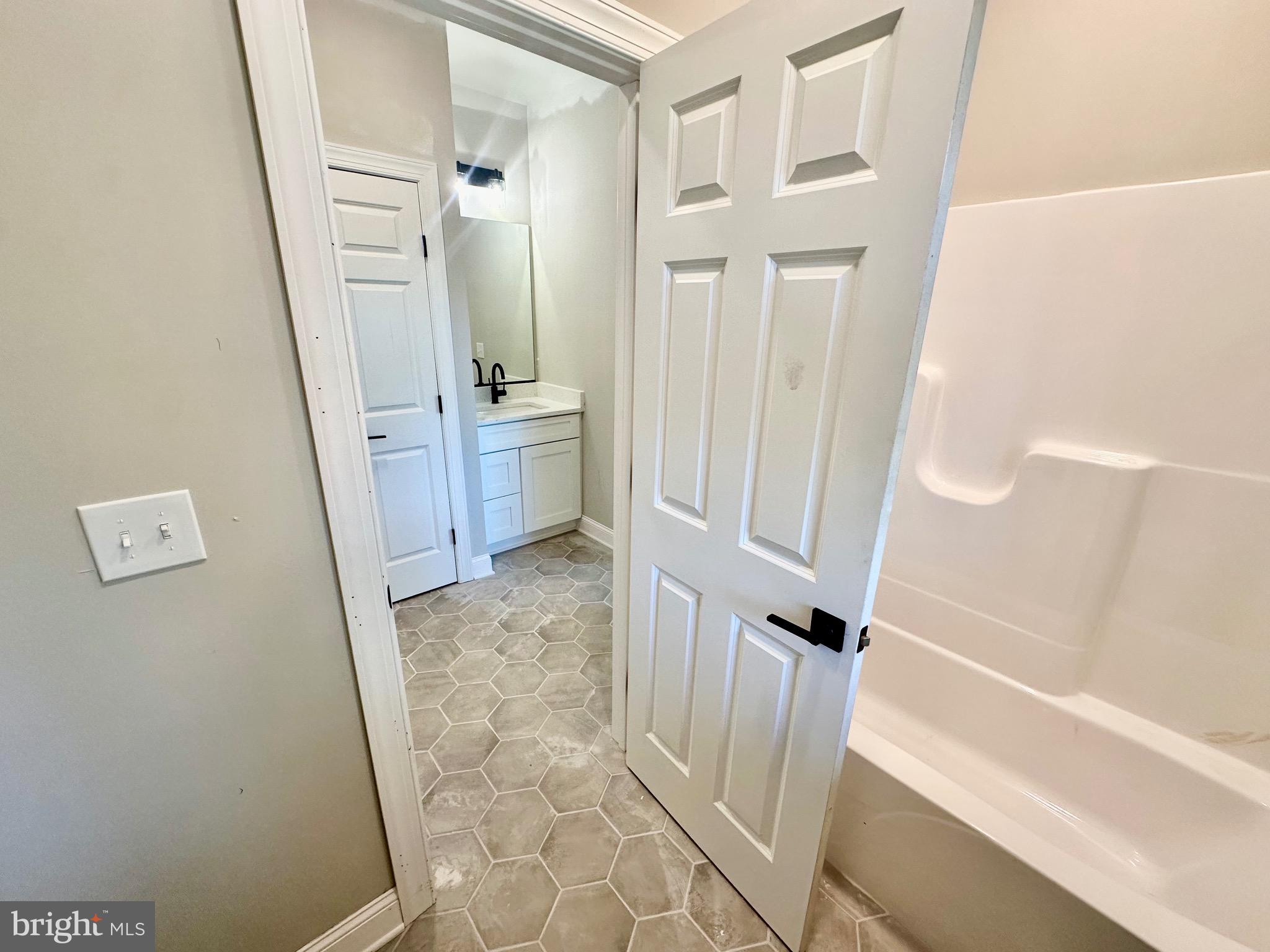 KENT ISLAND ESTATES - Residential