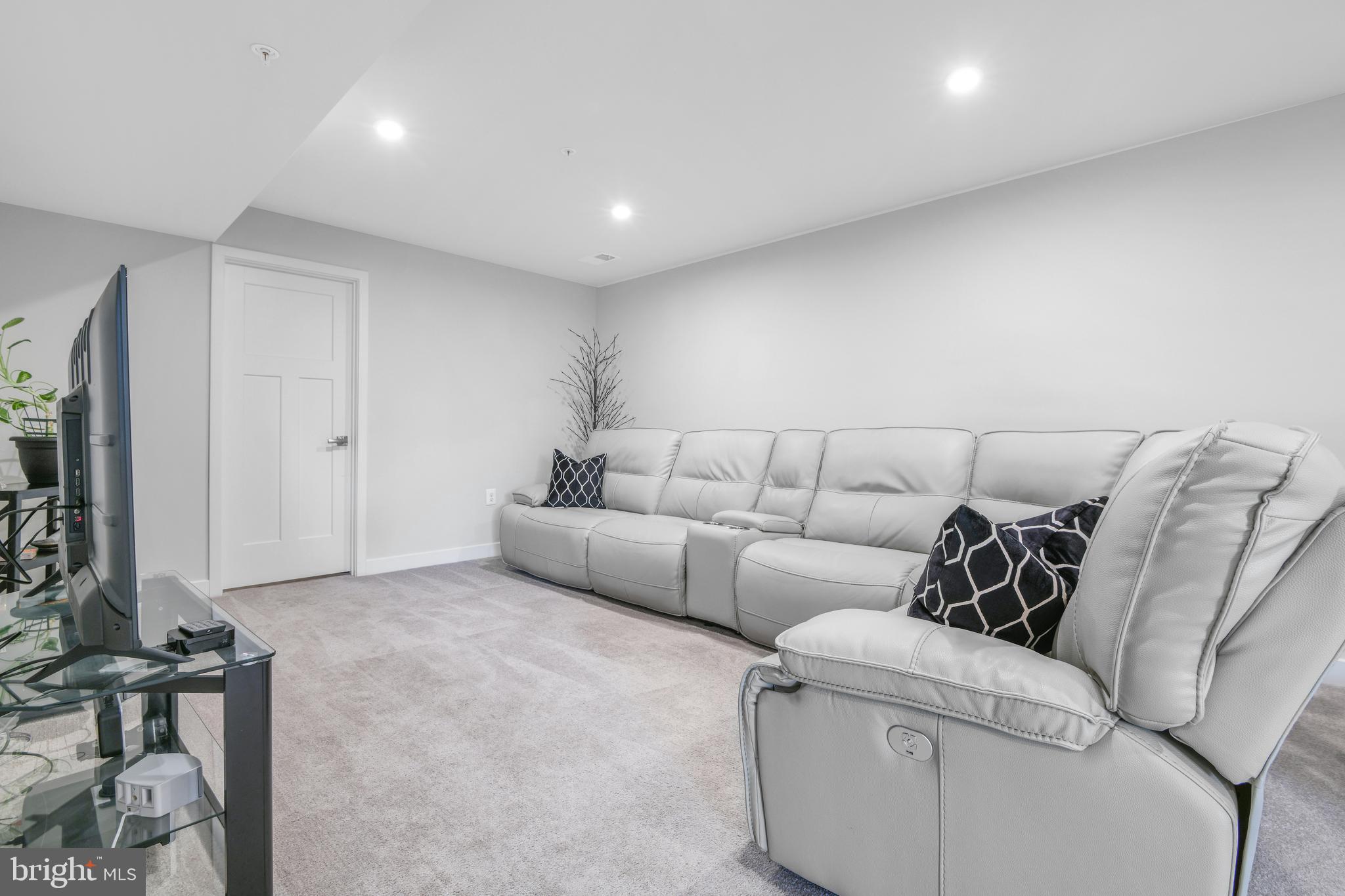 THE WOODLANDS - Residential