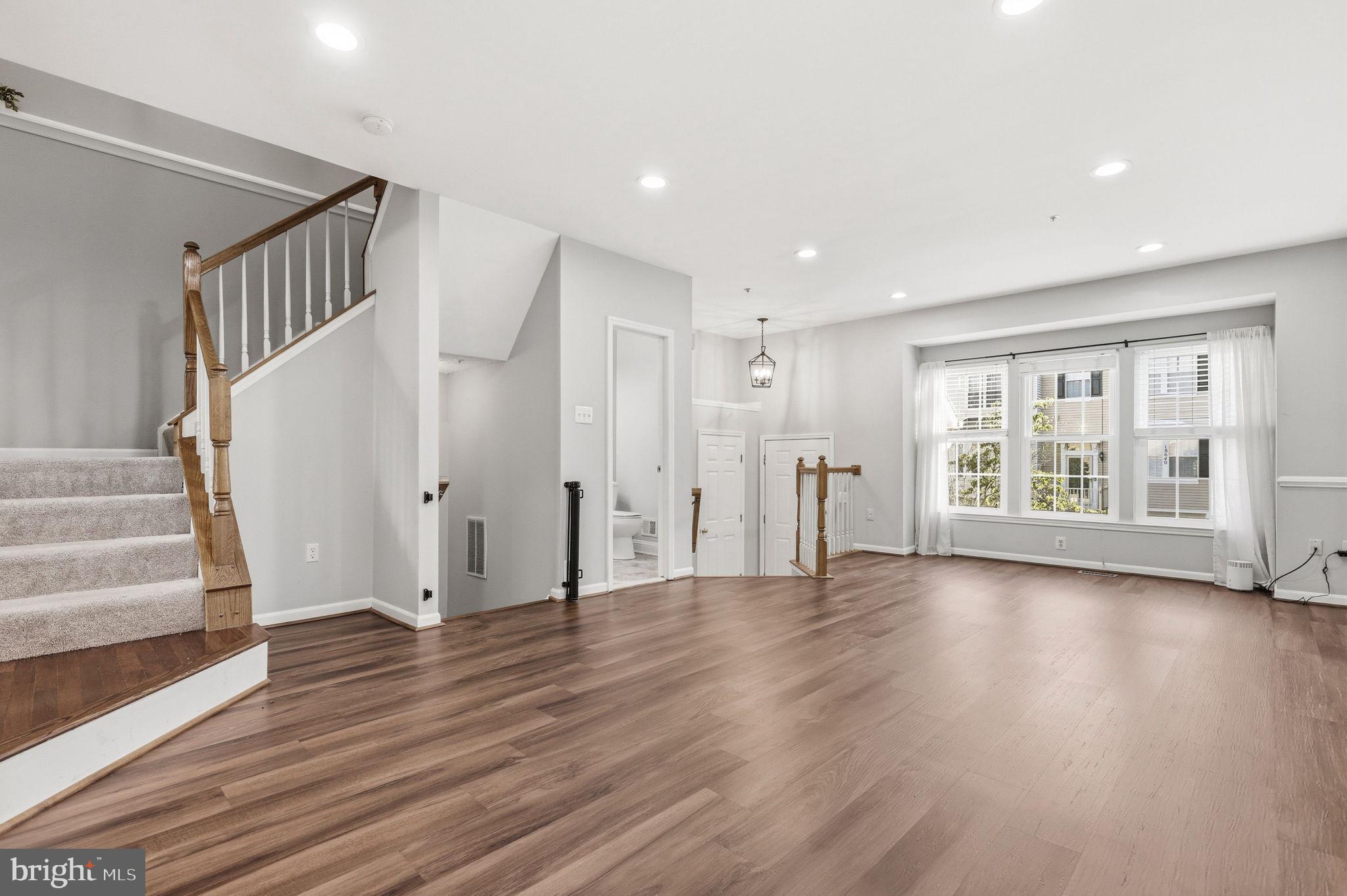 18639 CLOVERCREST CIRCLE