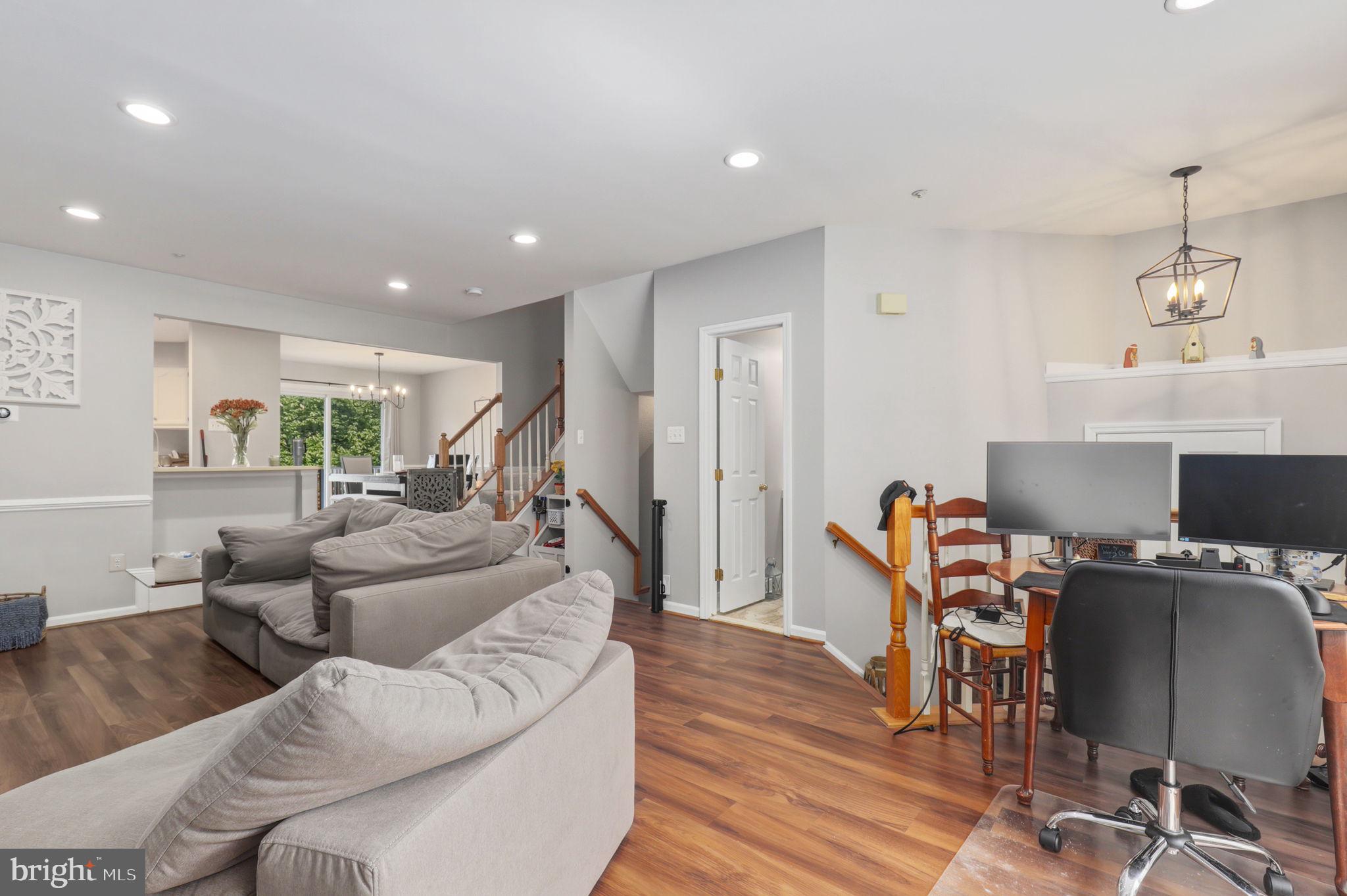 18639 CLOVERCREST CIRCLE