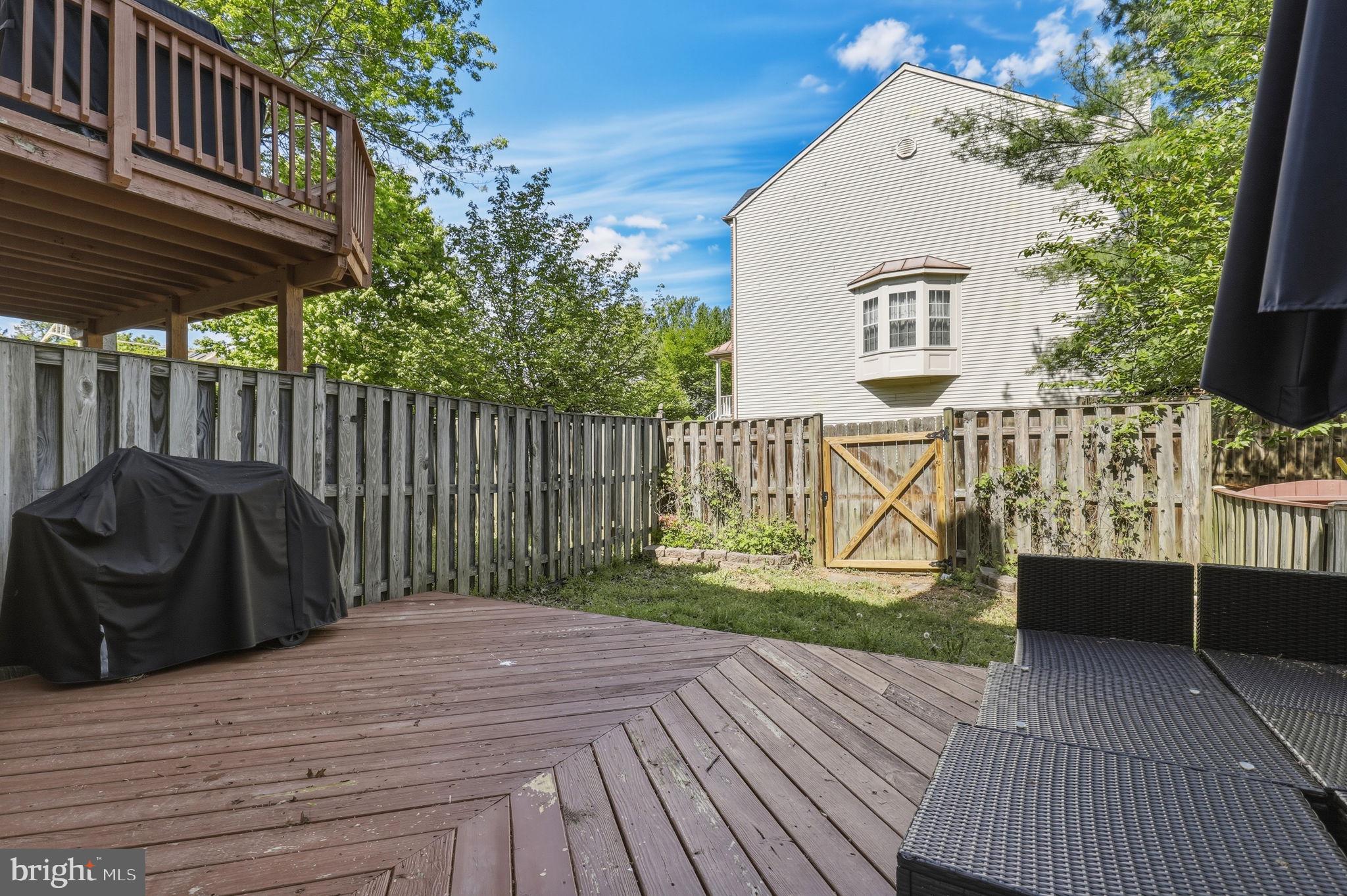 JAMES CREEK - Residential