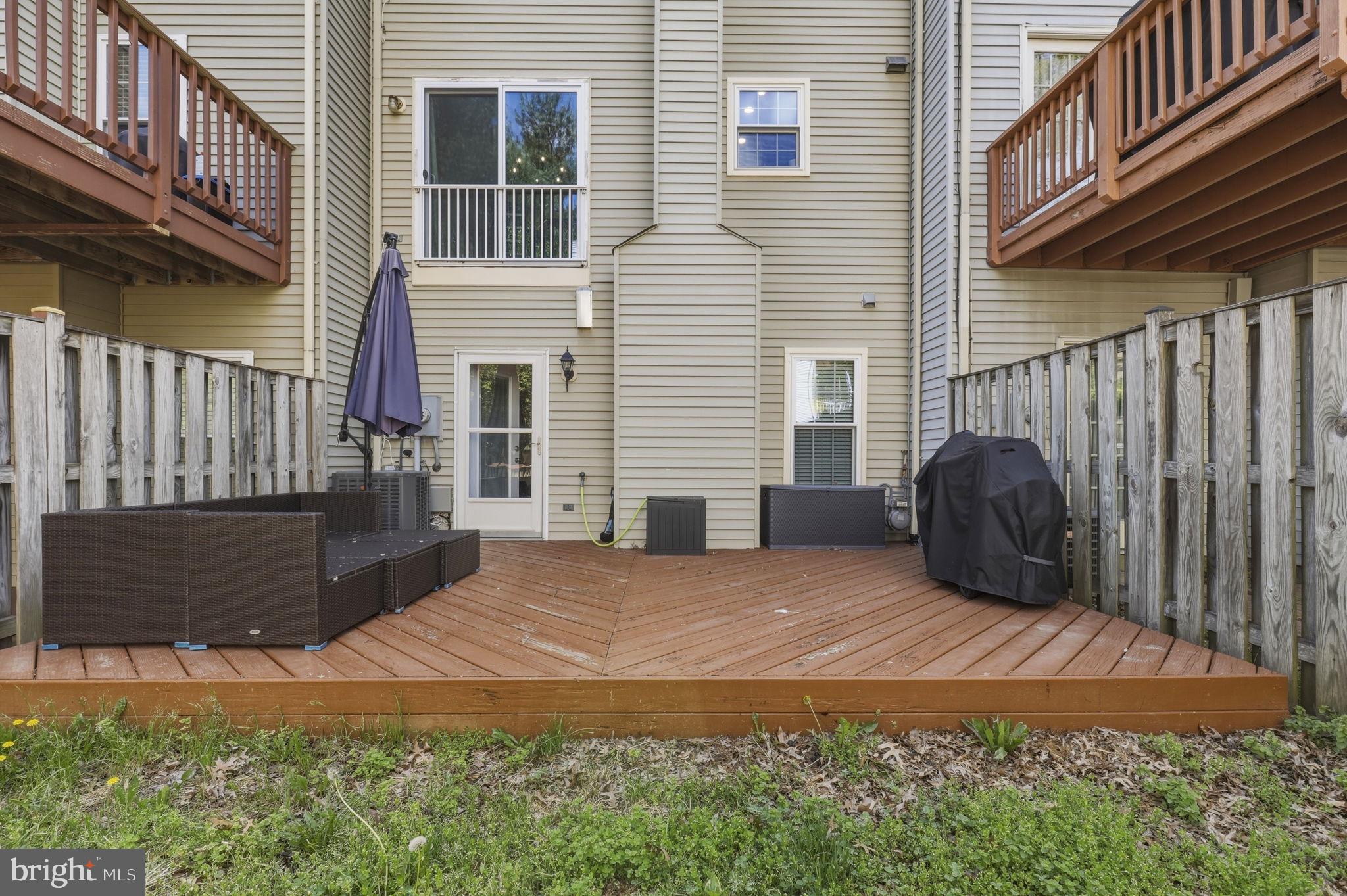 JAMES CREEK - Residential