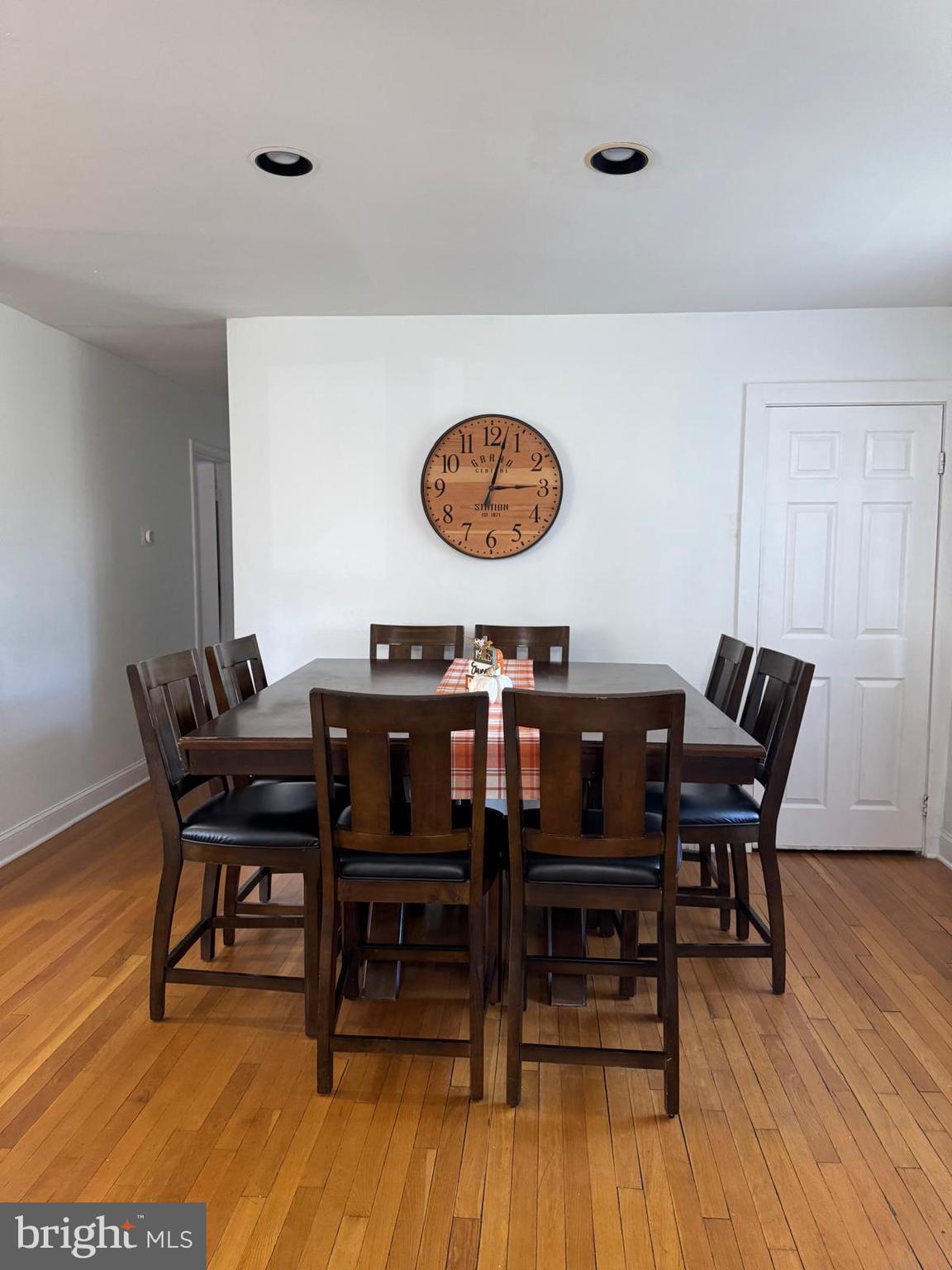 CALVERTON - Residential