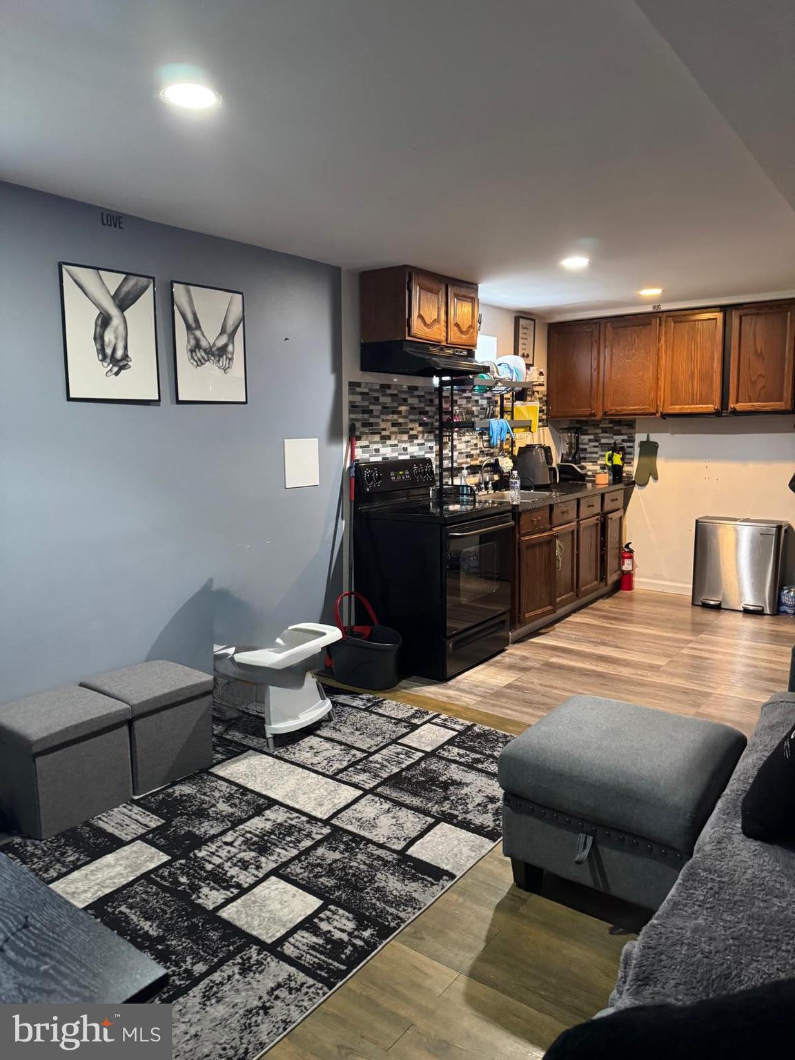 CALVERTON - Residential