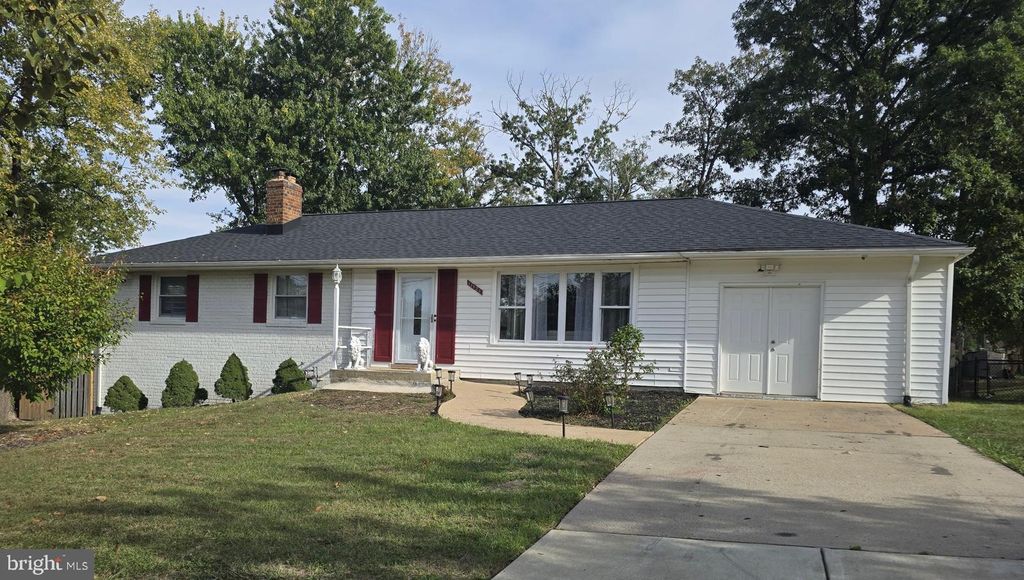 Photo of 13123 Oriole Drive, BELTSVILLE, MD 20705 (MLS # MDPG2179396)