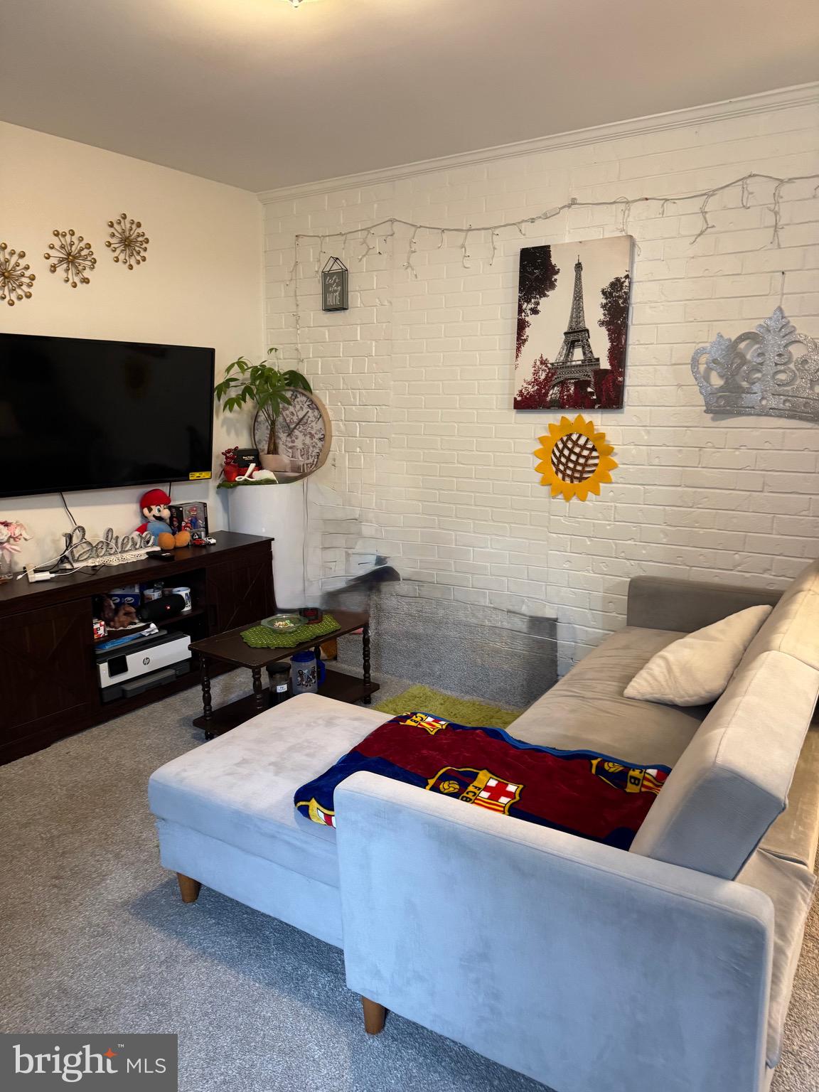 CALVERTON - Residential