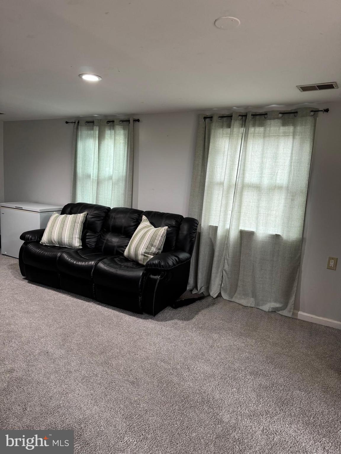 CALVERTON - Residential