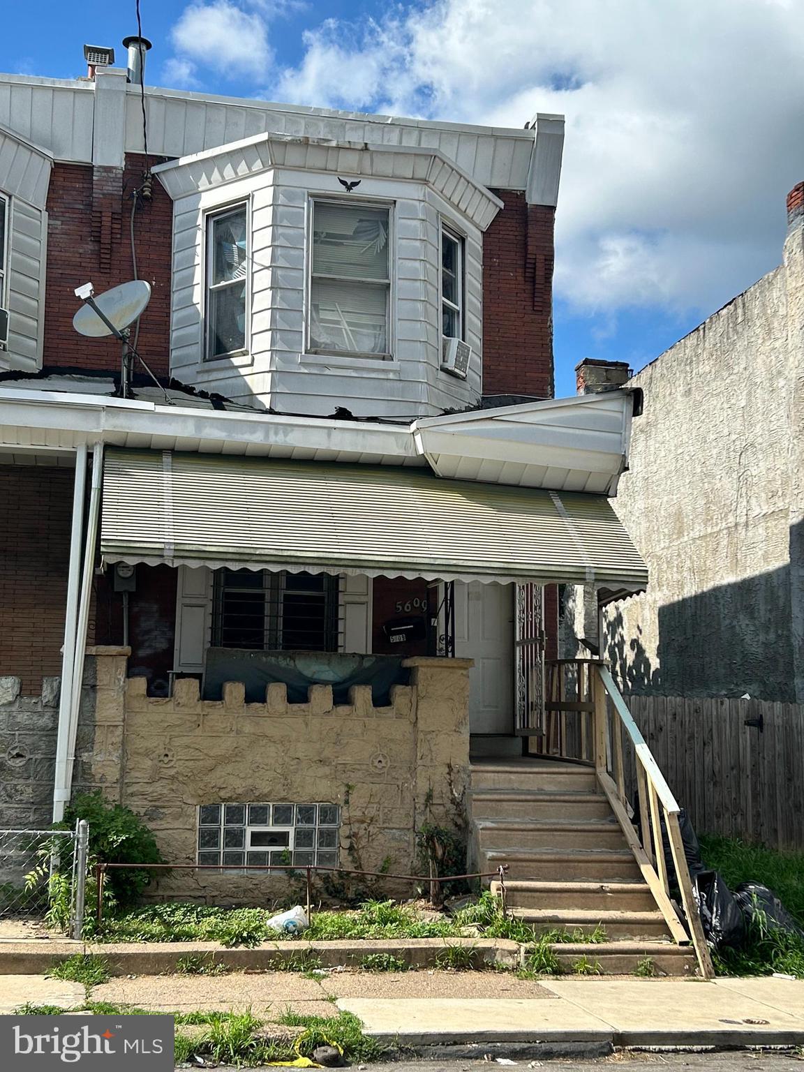 An excellent investment opportunity in Carroll Park! This three-bedroom diamond-in-the-rough has strong consistent cash flow potential. Near shopping, near I76 and I95 and walking distance from the Market-Frankford El line and the T1 (Route 10) Subway-Surface Line. Convenient to shopping and local universities with on-street parking consistently available. Strong ARV potential! Take a look, make an offer! This will not be available very long!
Being offered AS-IS. NOT AVAILABLE FOR SHOWINGS. PLEASE DO NOT APPROACH PROPERTY.
Seller will consider all reasonable offers, make an offer, let's discuss...