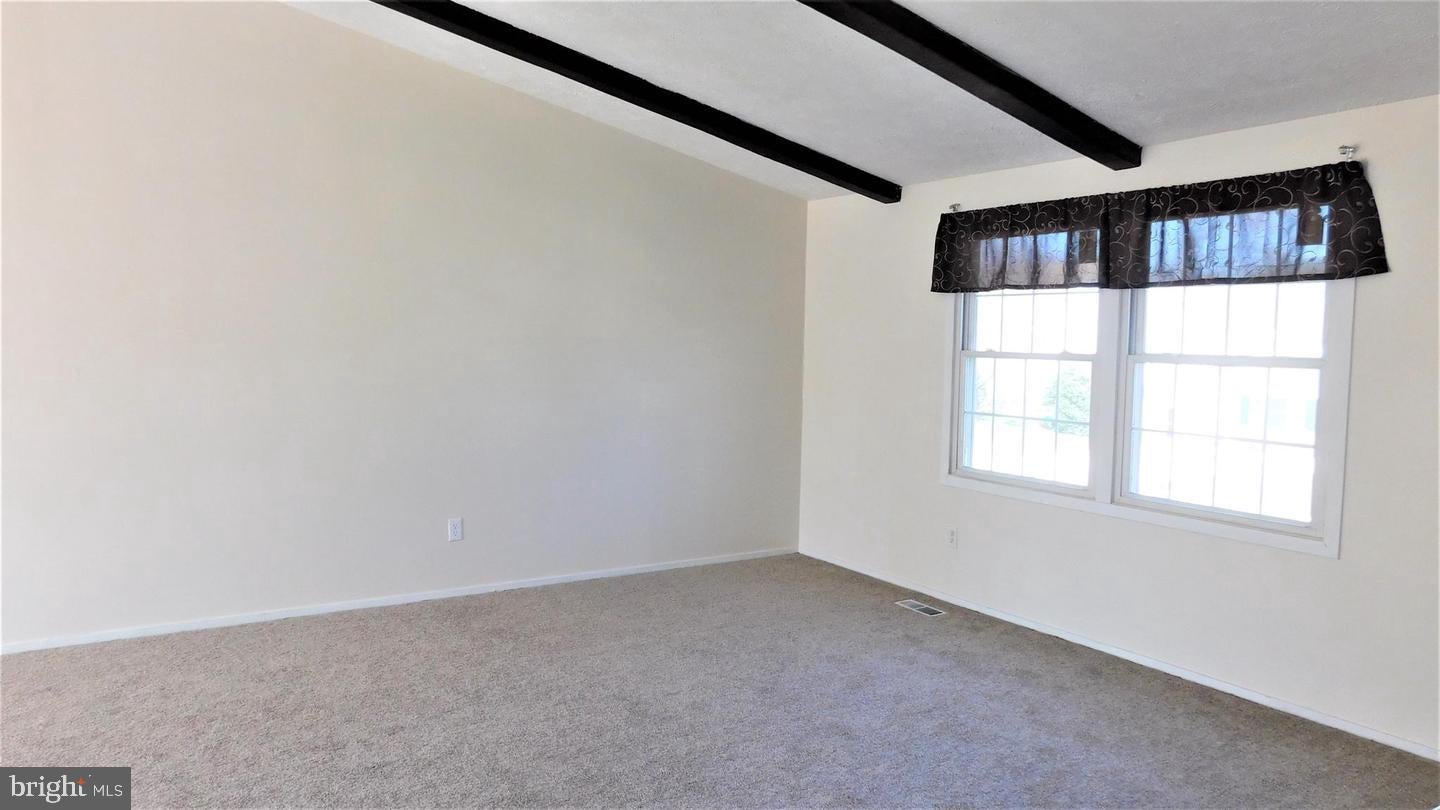 8627 SAXON CIRCLE
