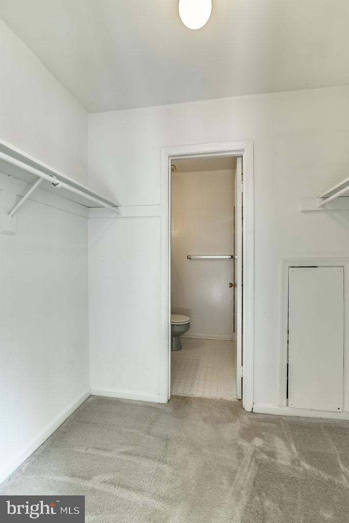 FAIRFAX PLAZA TOWNHOUSES - Residential Lease