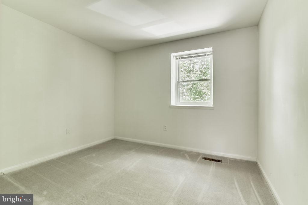 FAIRFAX PLAZA TOWNHOUSES - Residential Lease