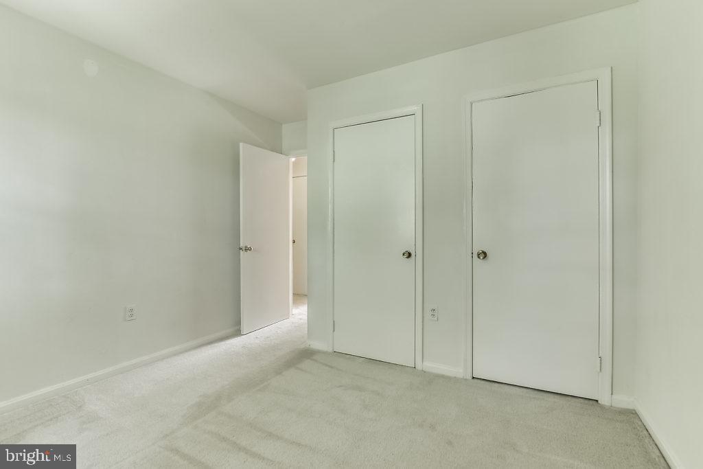 FAIRFAX PLAZA TOWNHOUSES - Residential Lease