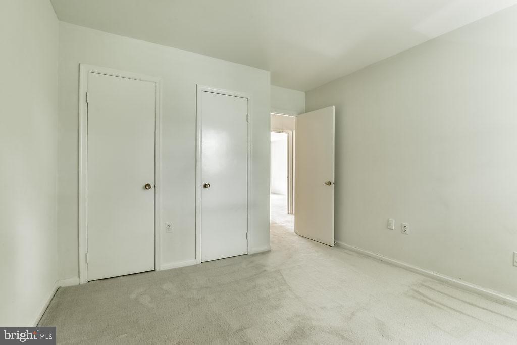 FAIRFAX PLAZA TOWNHOUSES - Residential Lease