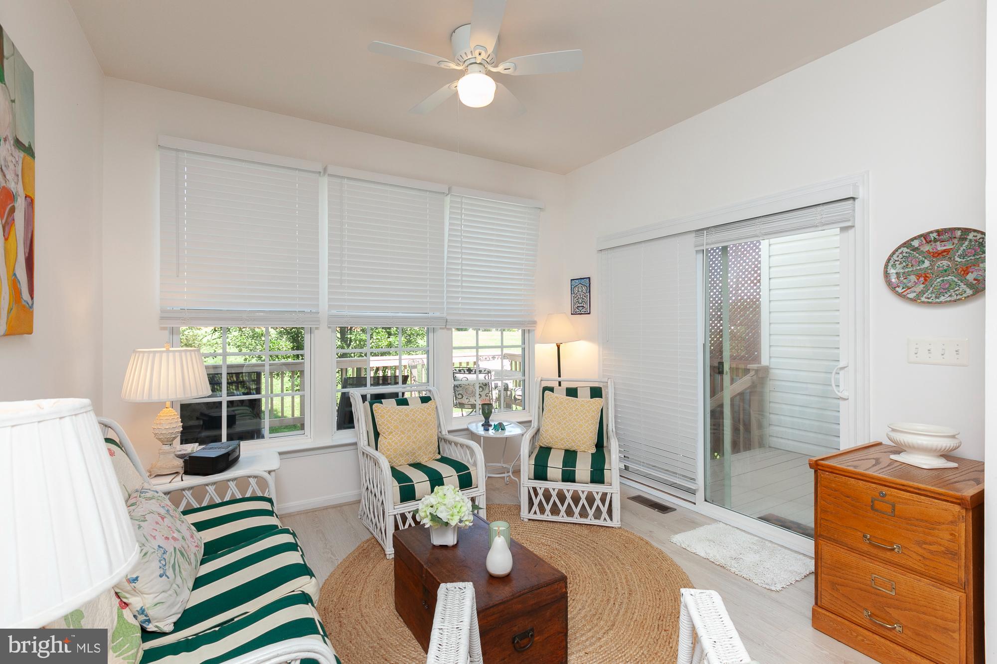 COLONIAL HILLS - Residential