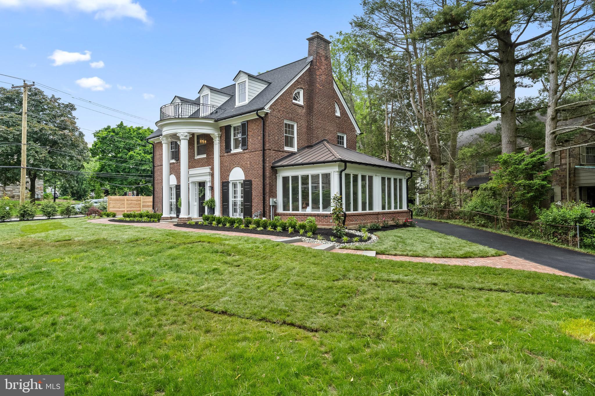 ASHWOOD MANOR - Residential