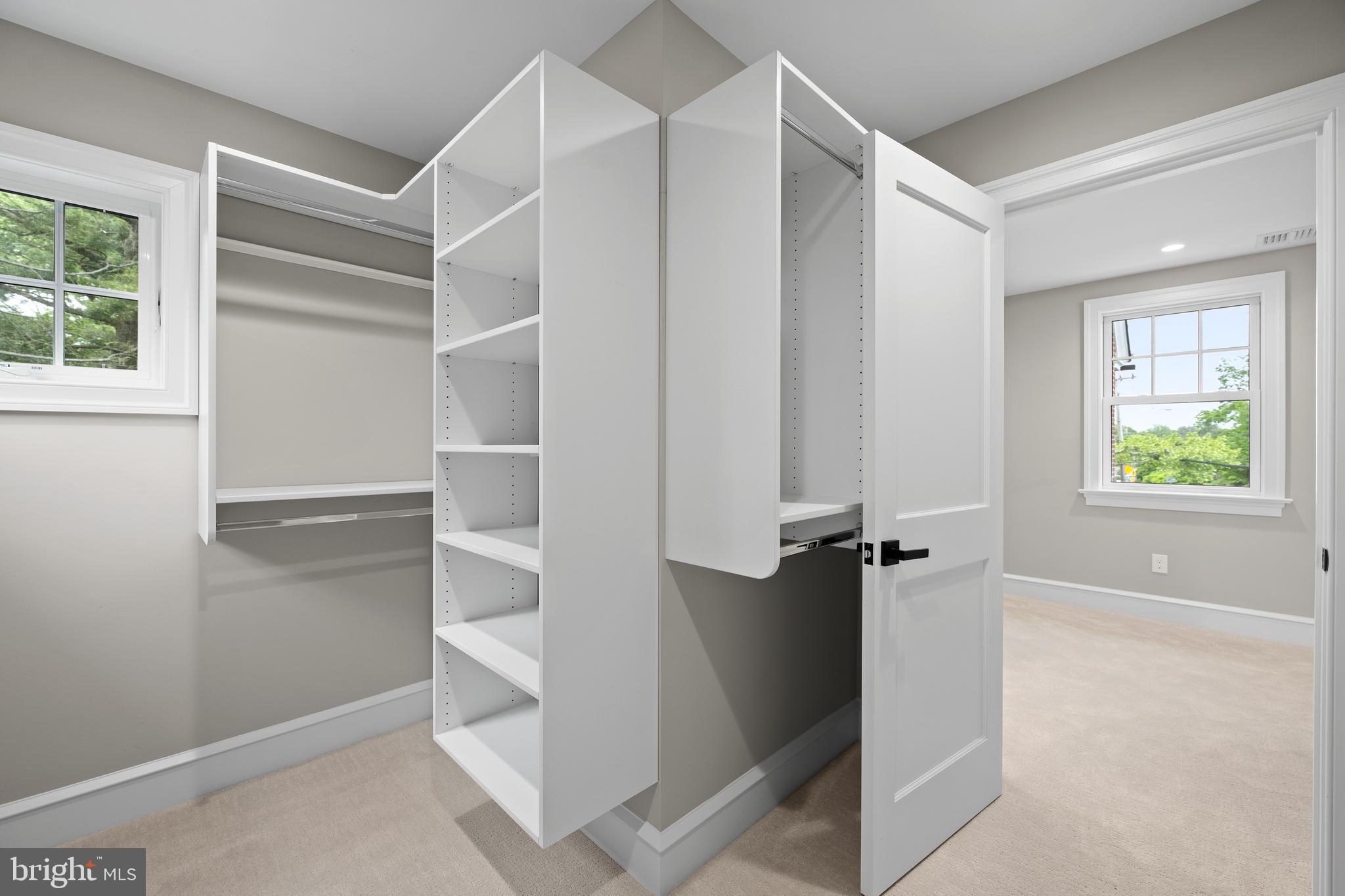 ASHWOOD MANOR - Residential