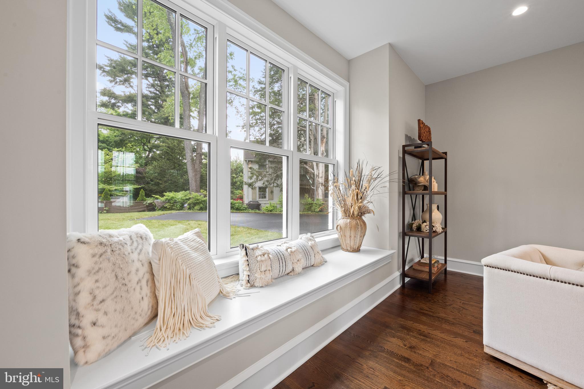 ASHWOOD MANOR - Residential