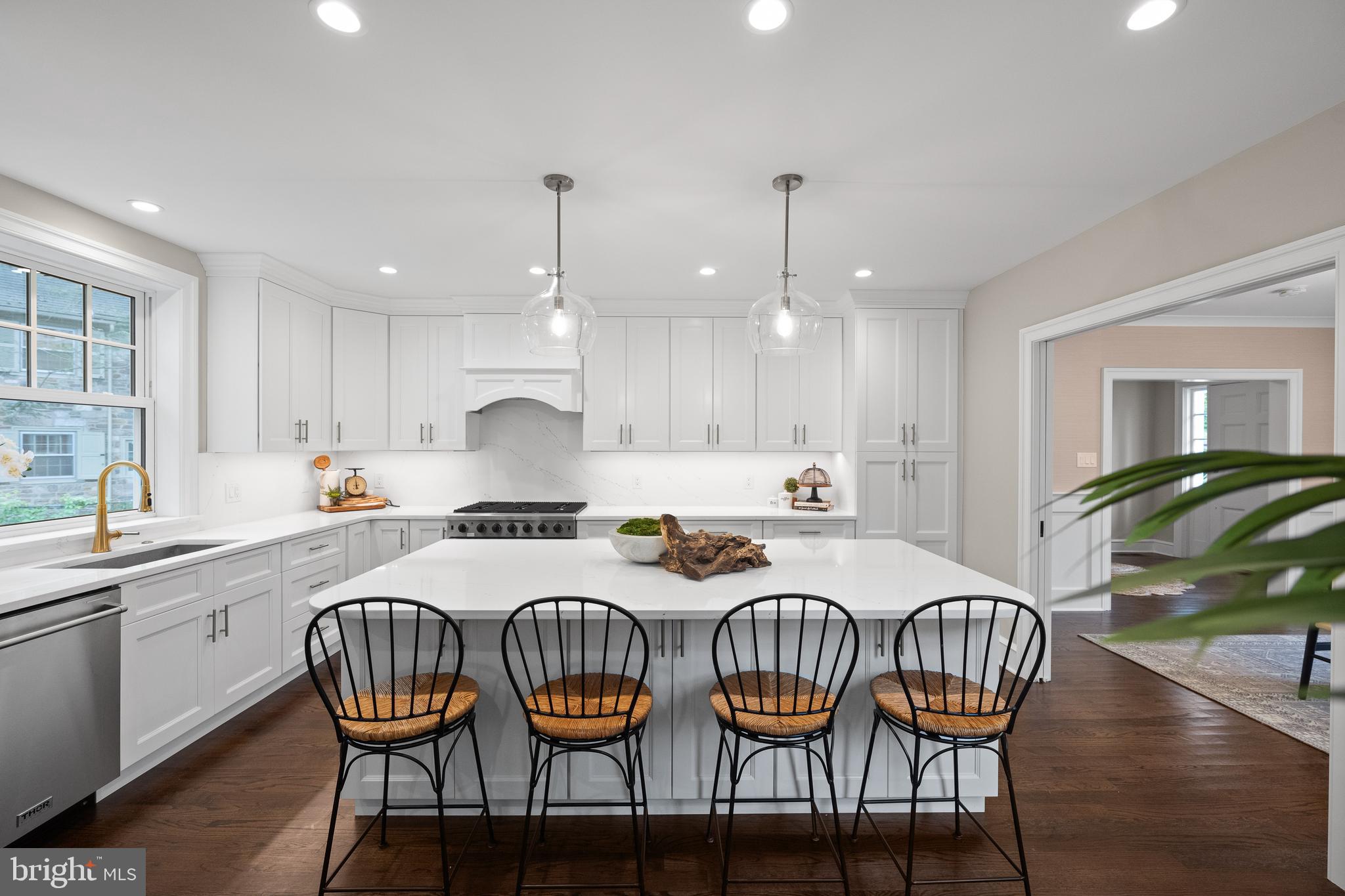 ASHWOOD MANOR - Residential