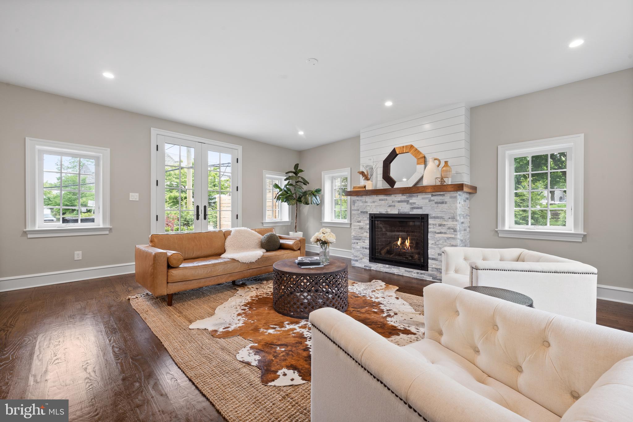 ASHWOOD MANOR - Residential