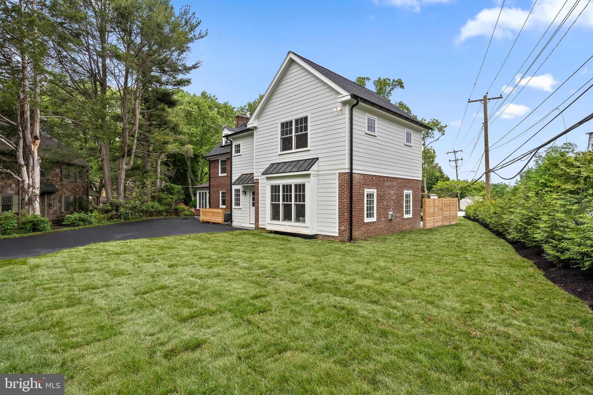 ASHWOOD MANOR - Residential