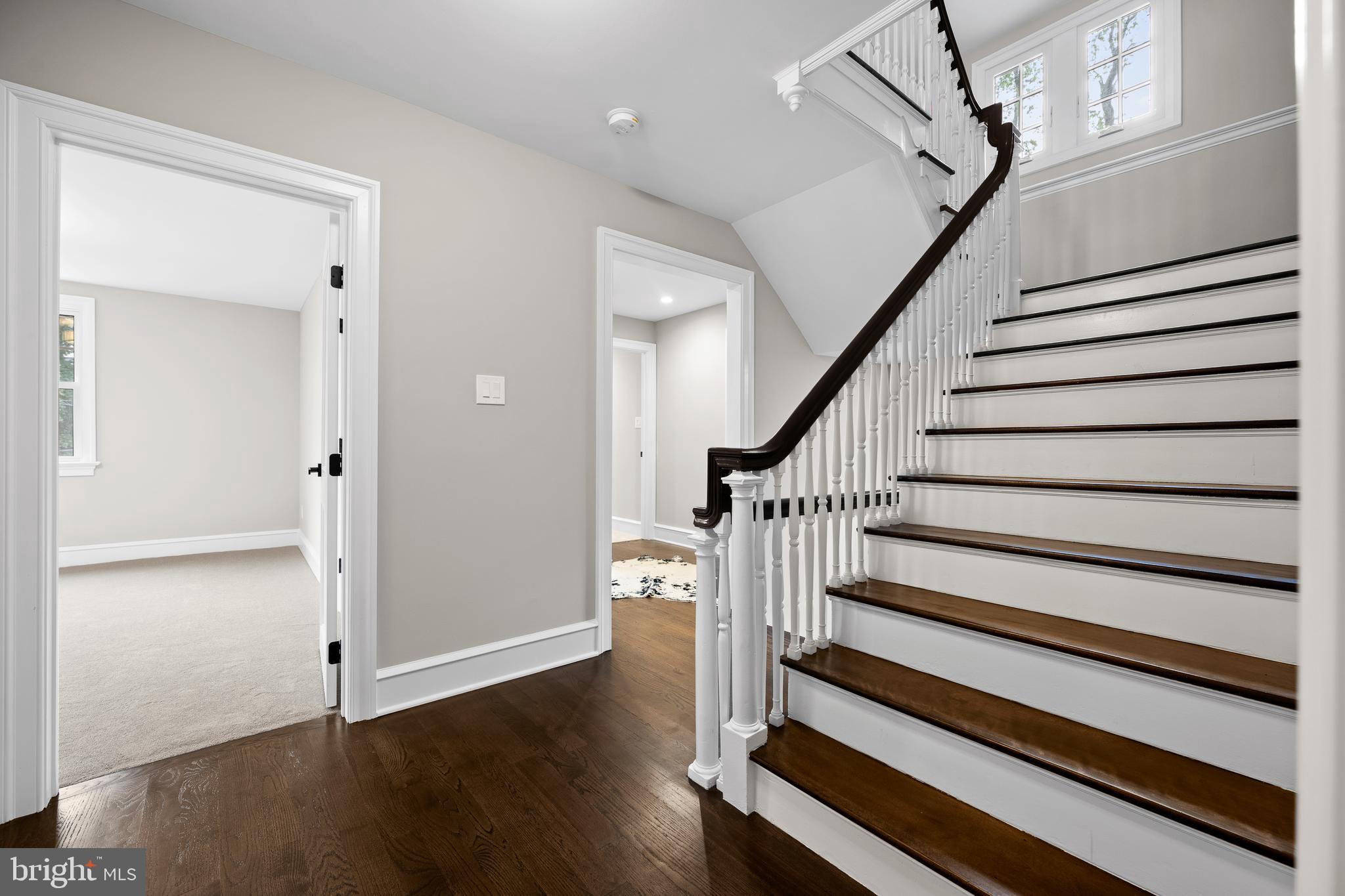 ASHWOOD MANOR - Residential