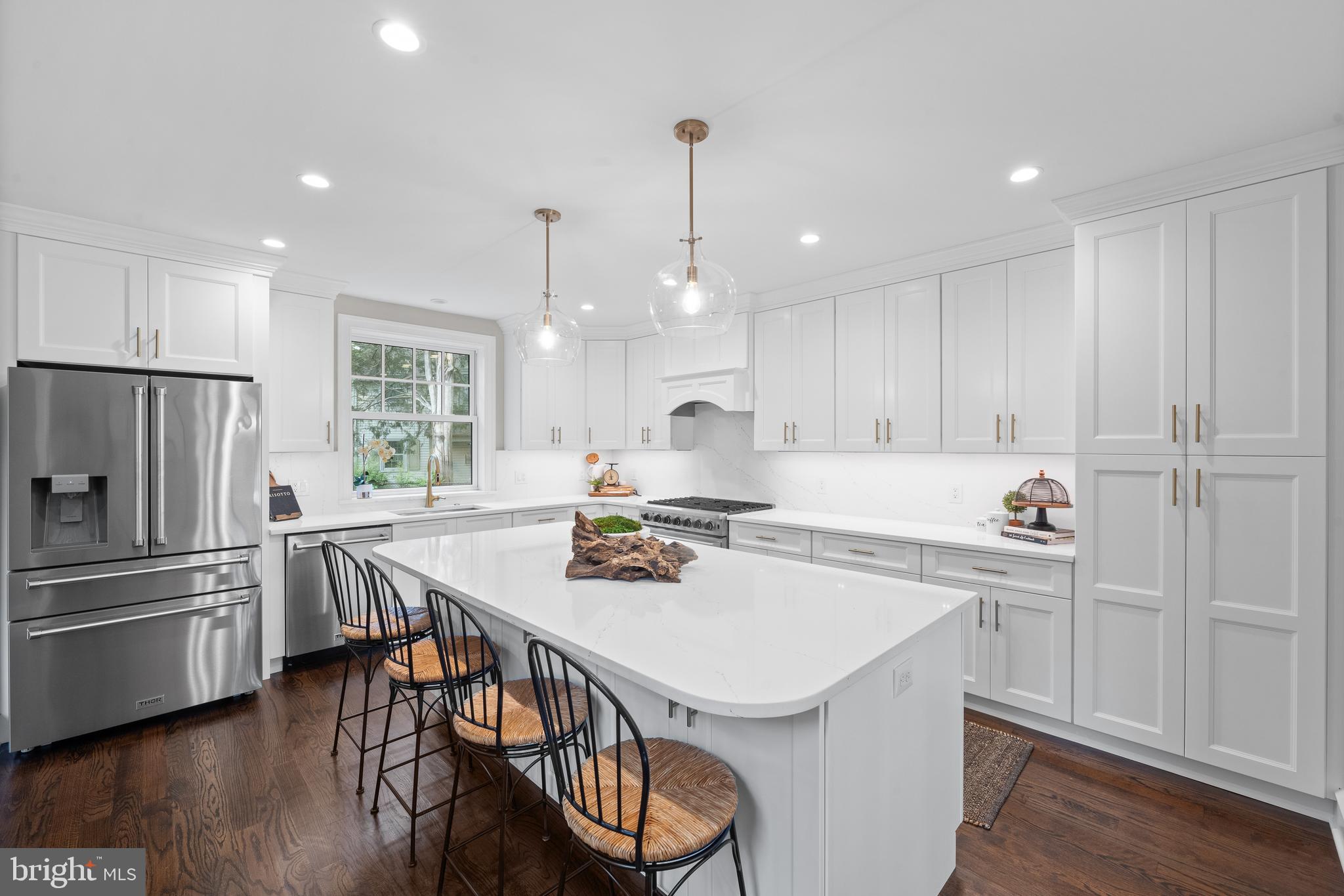 ASHWOOD MANOR - Residential