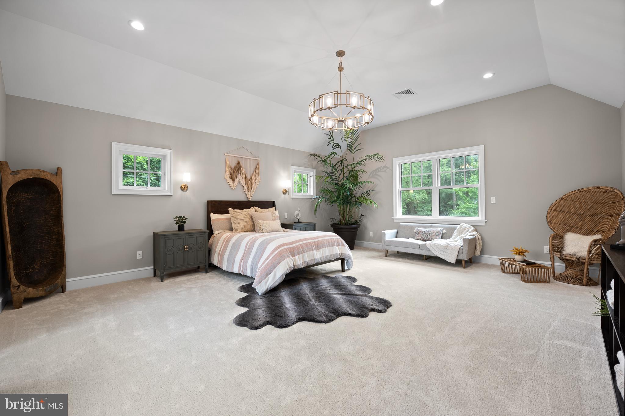 ASHWOOD MANOR - Residential