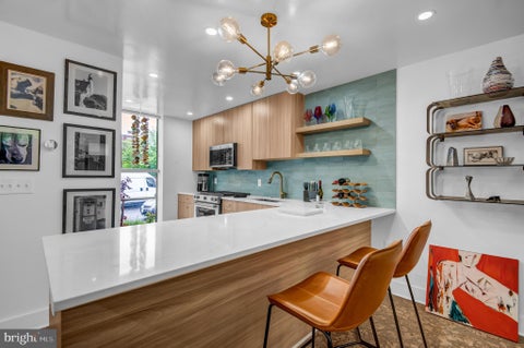 Townhouse For Sale - 1410 Mason Street<br/> BALTIMORE, MD 21217