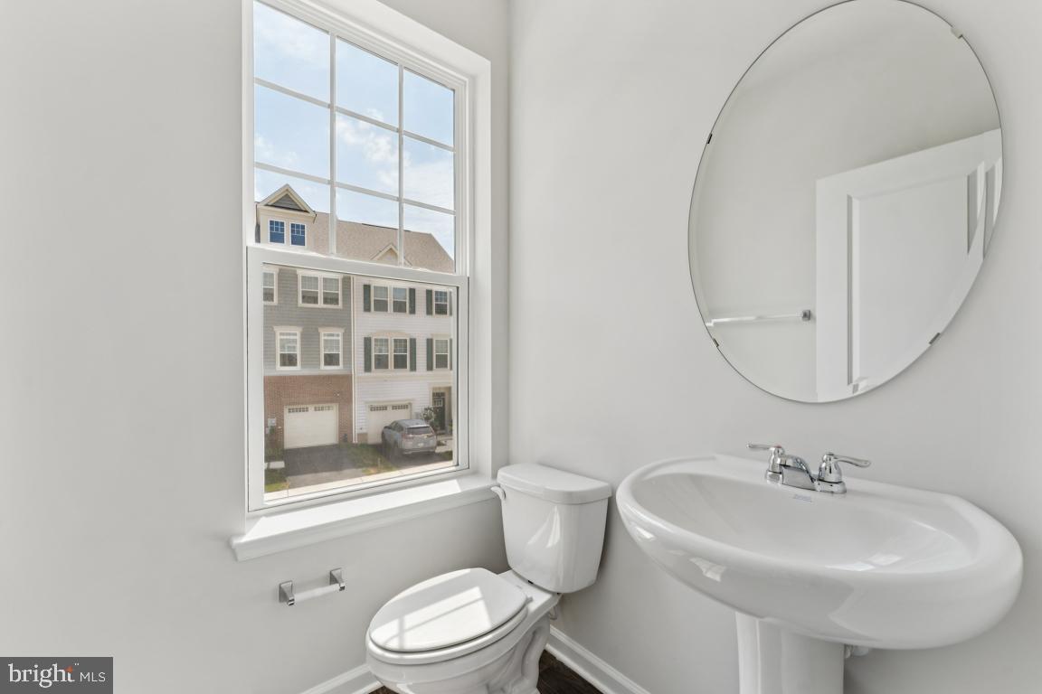 DAMASCUS VILLAGE - Residential