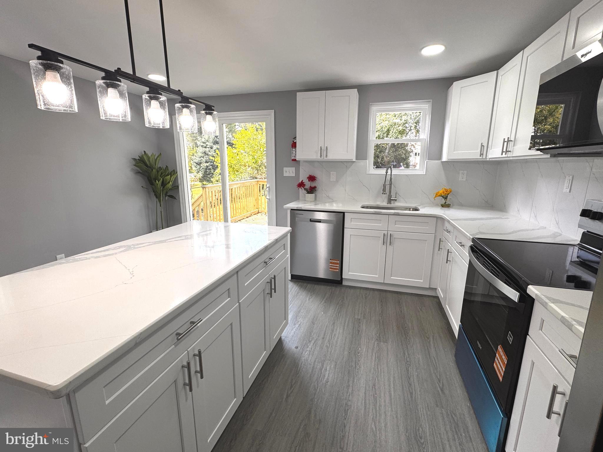 SOUTH MEDIA - Residential