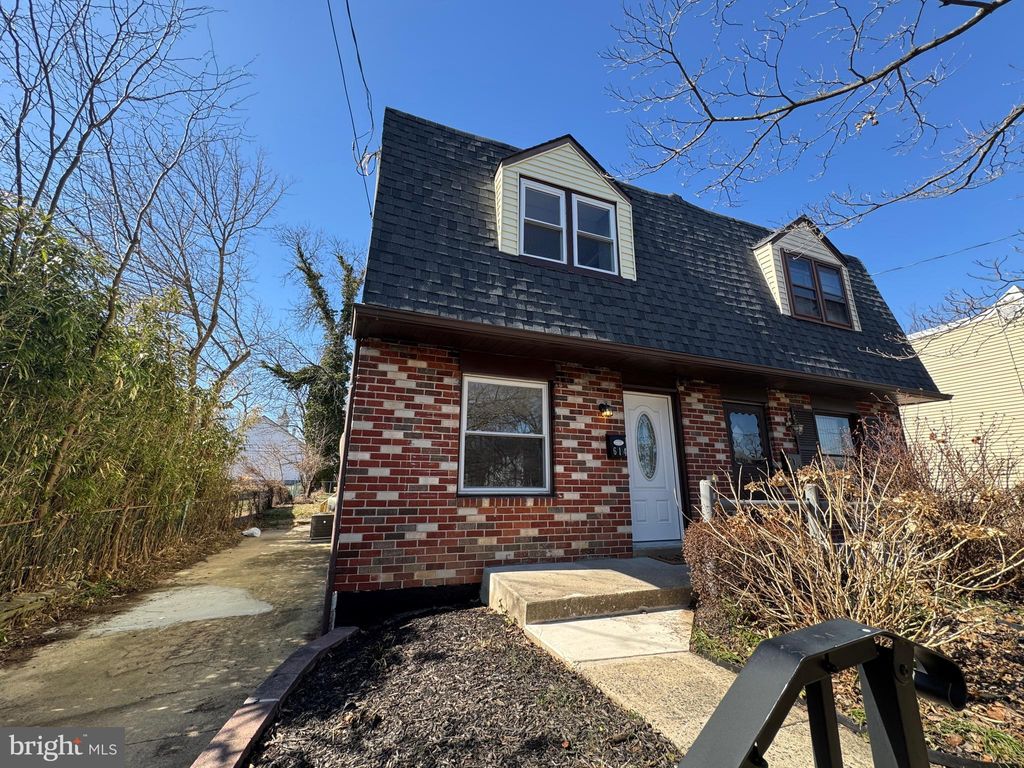 Photo of 614 Washington Avenue, MEDIA, PA 19063 (MLS # PADE2110020)