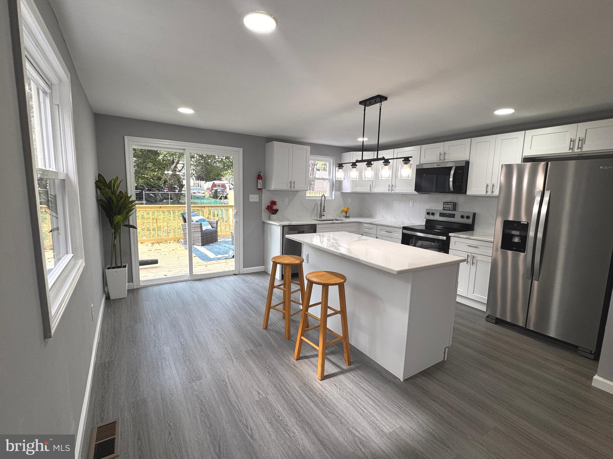 SOUTH MEDIA - Residential