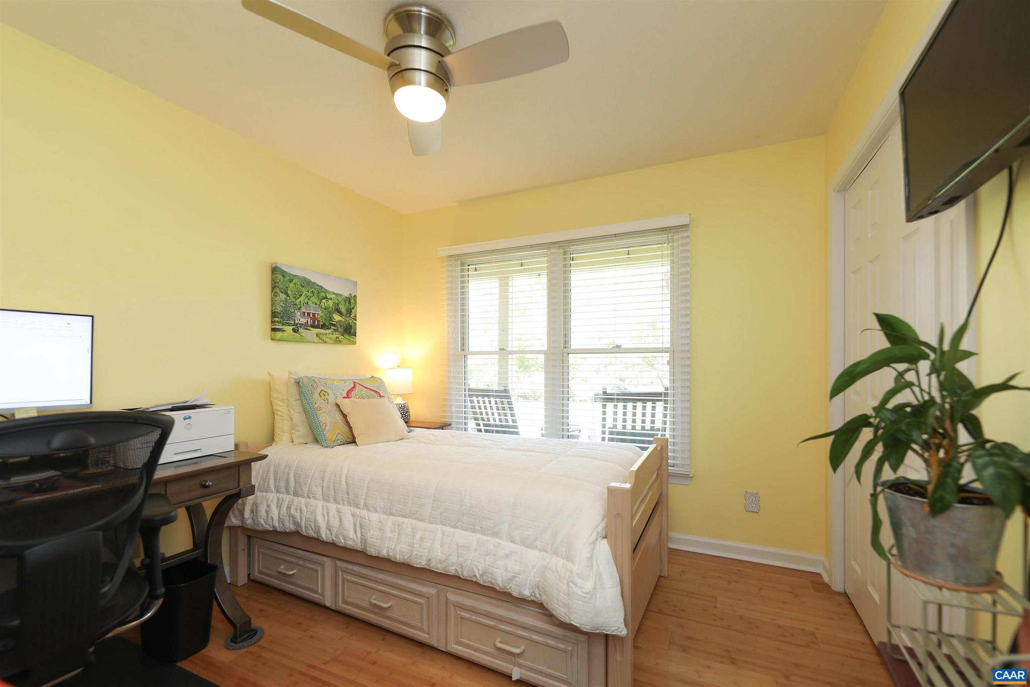 DEER LAKE ESTATES - Residential