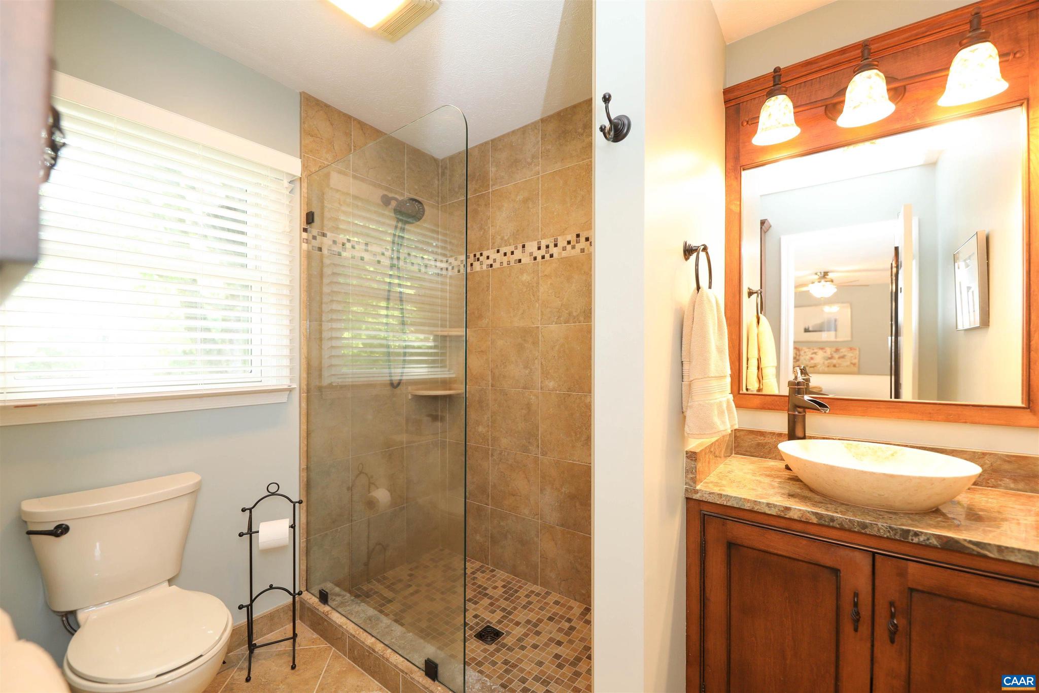 DEER LAKE ESTATES - Residential