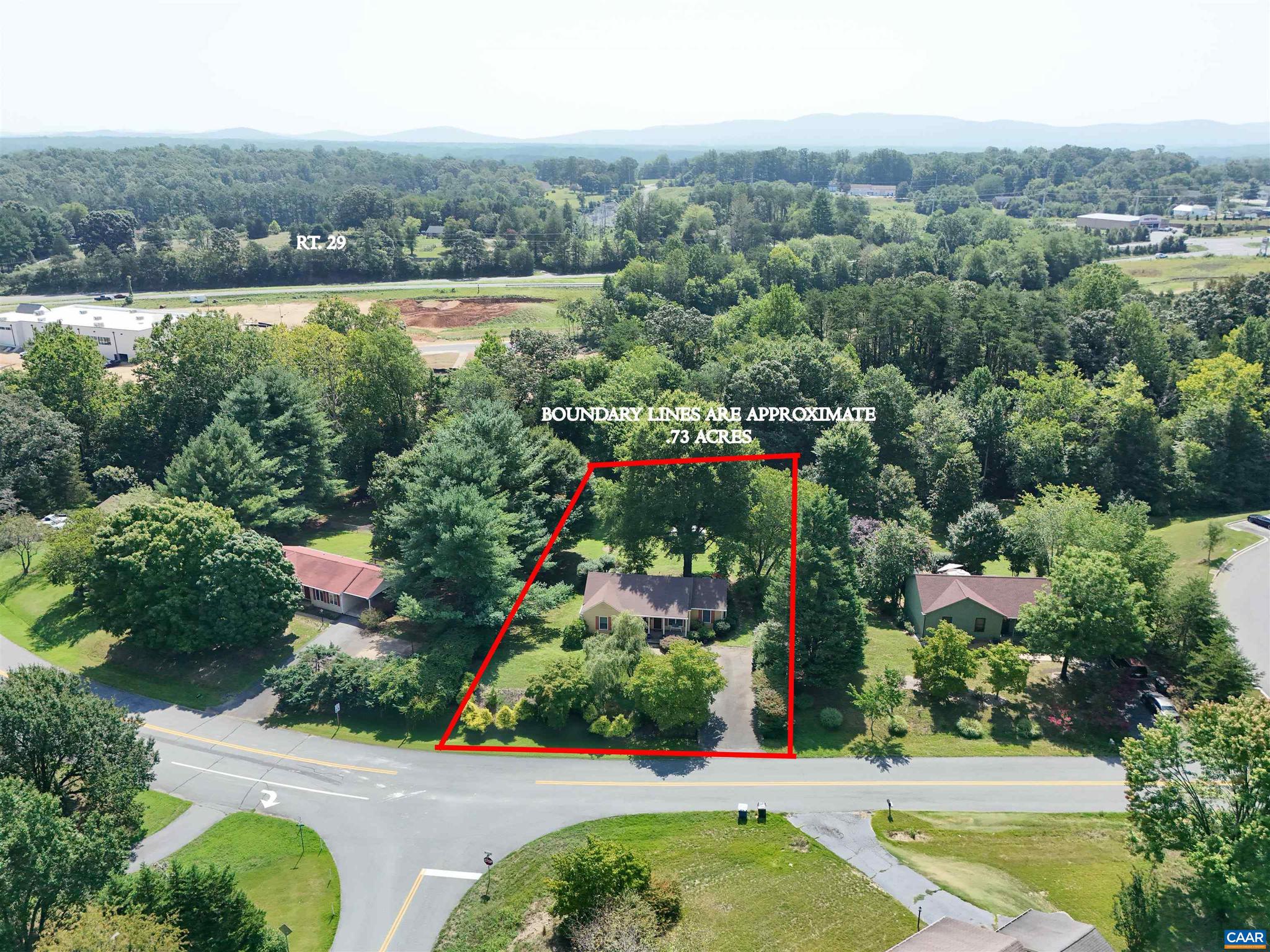 DEER LAKE ESTATES - Residential