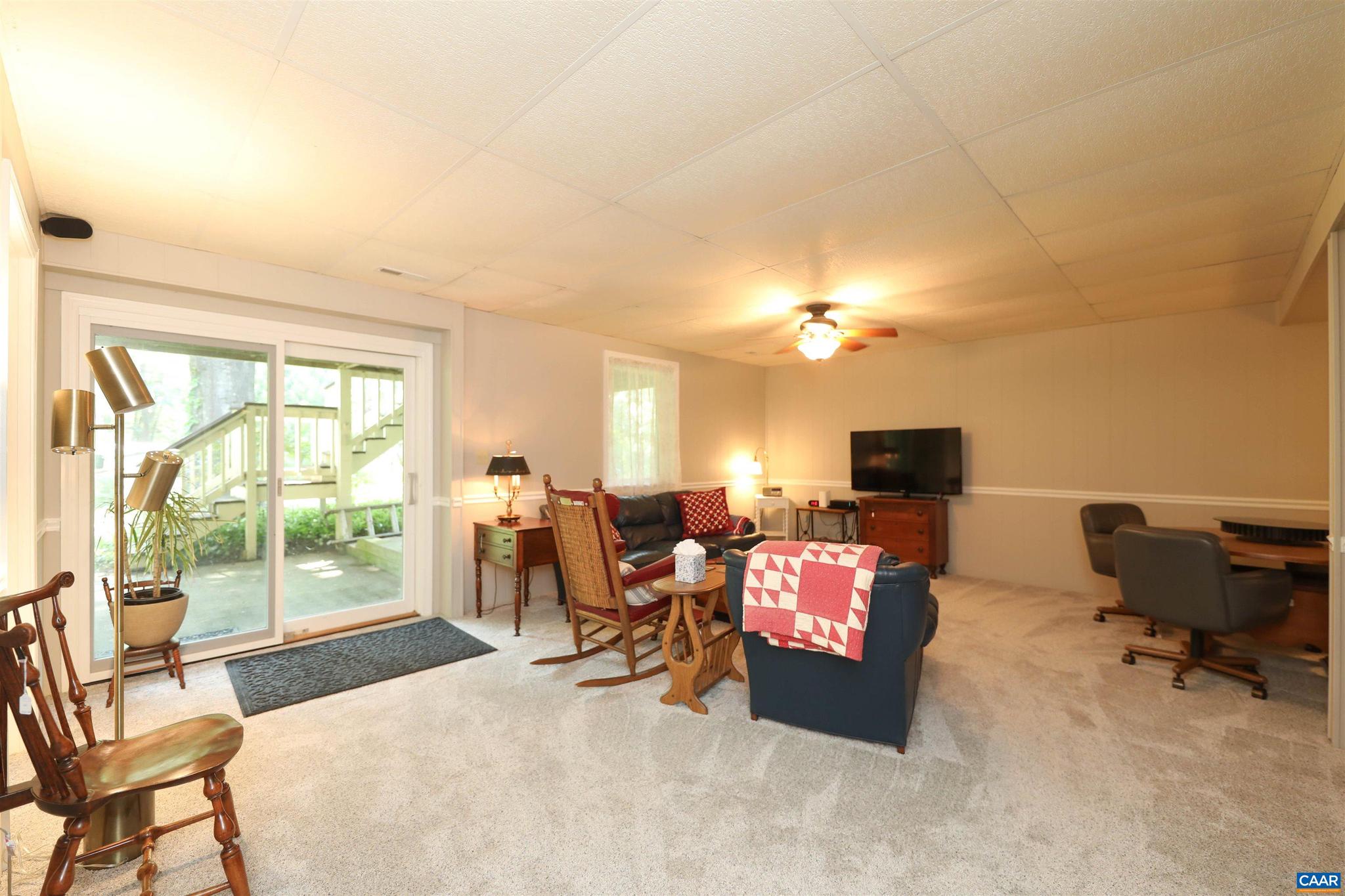 DEER LAKE ESTATES - Residential